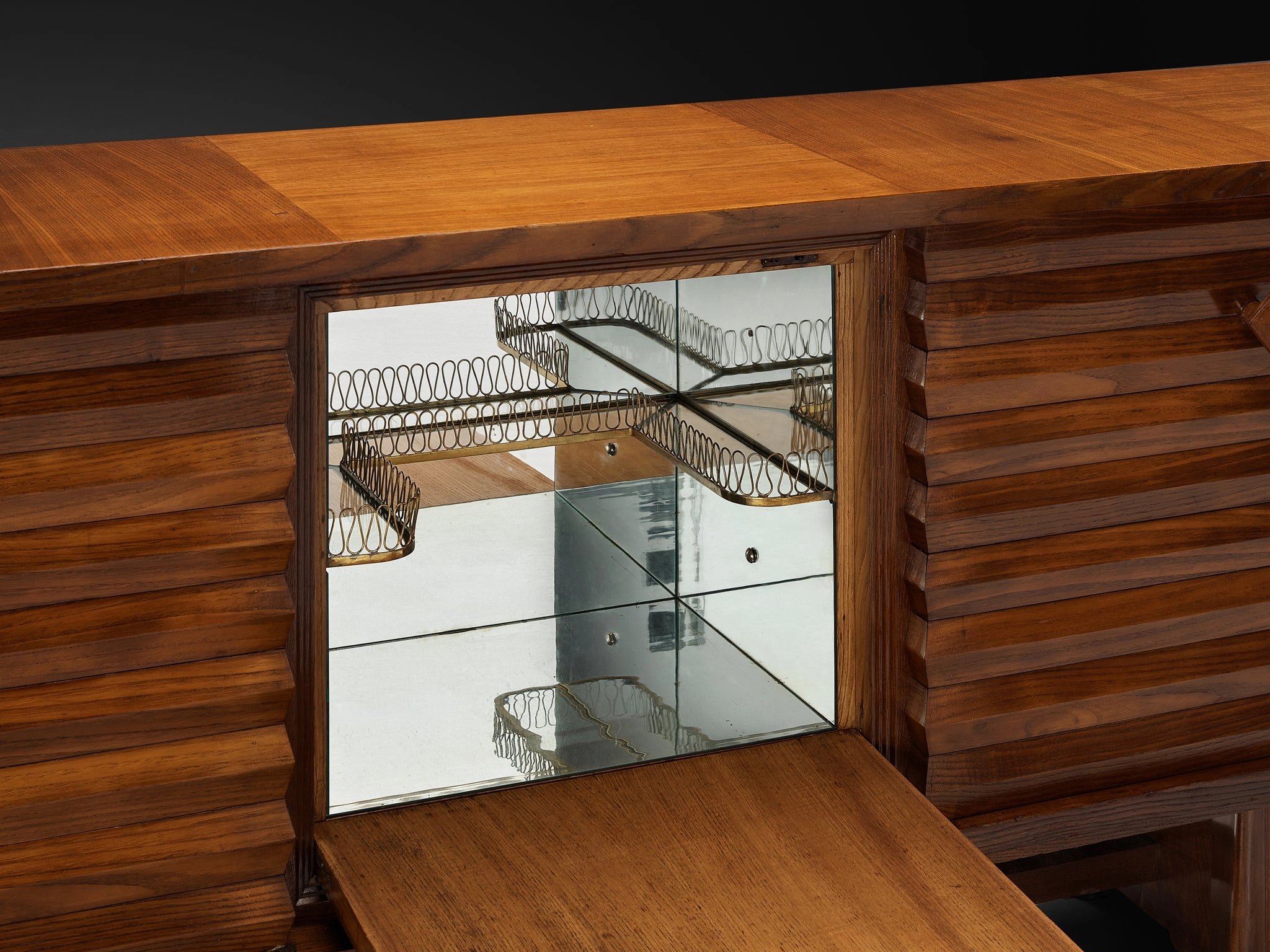 1930s Osvaldo Borsani for ABV Sideboard with Integrated Bar in Chesnut