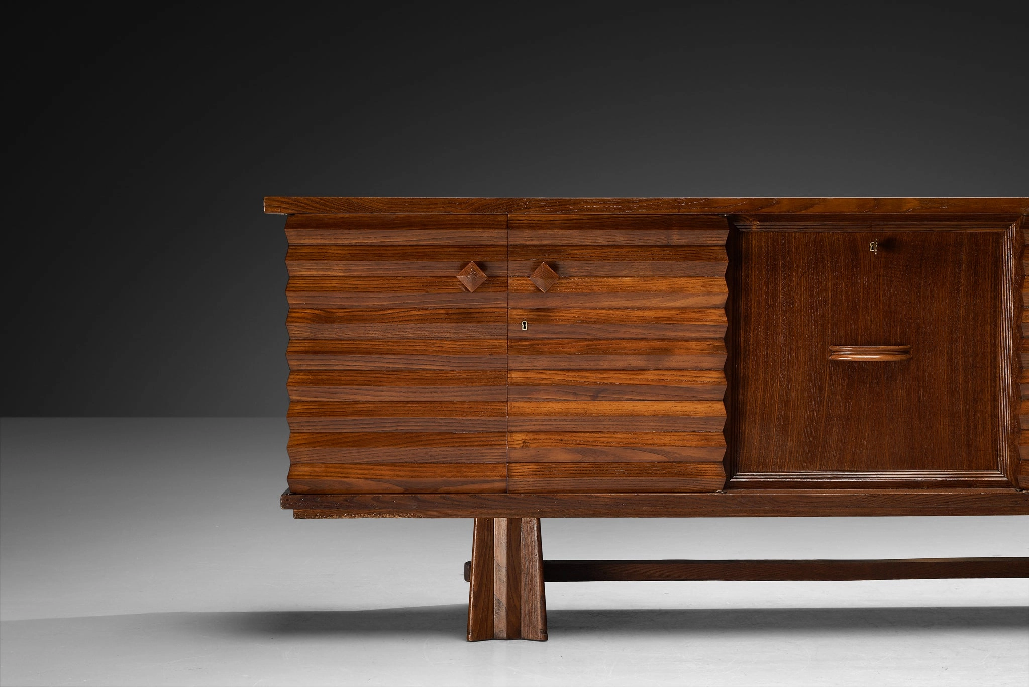 1930s Osvaldo Borsani for ABV Sideboard with Integrated Bar in Chesnut