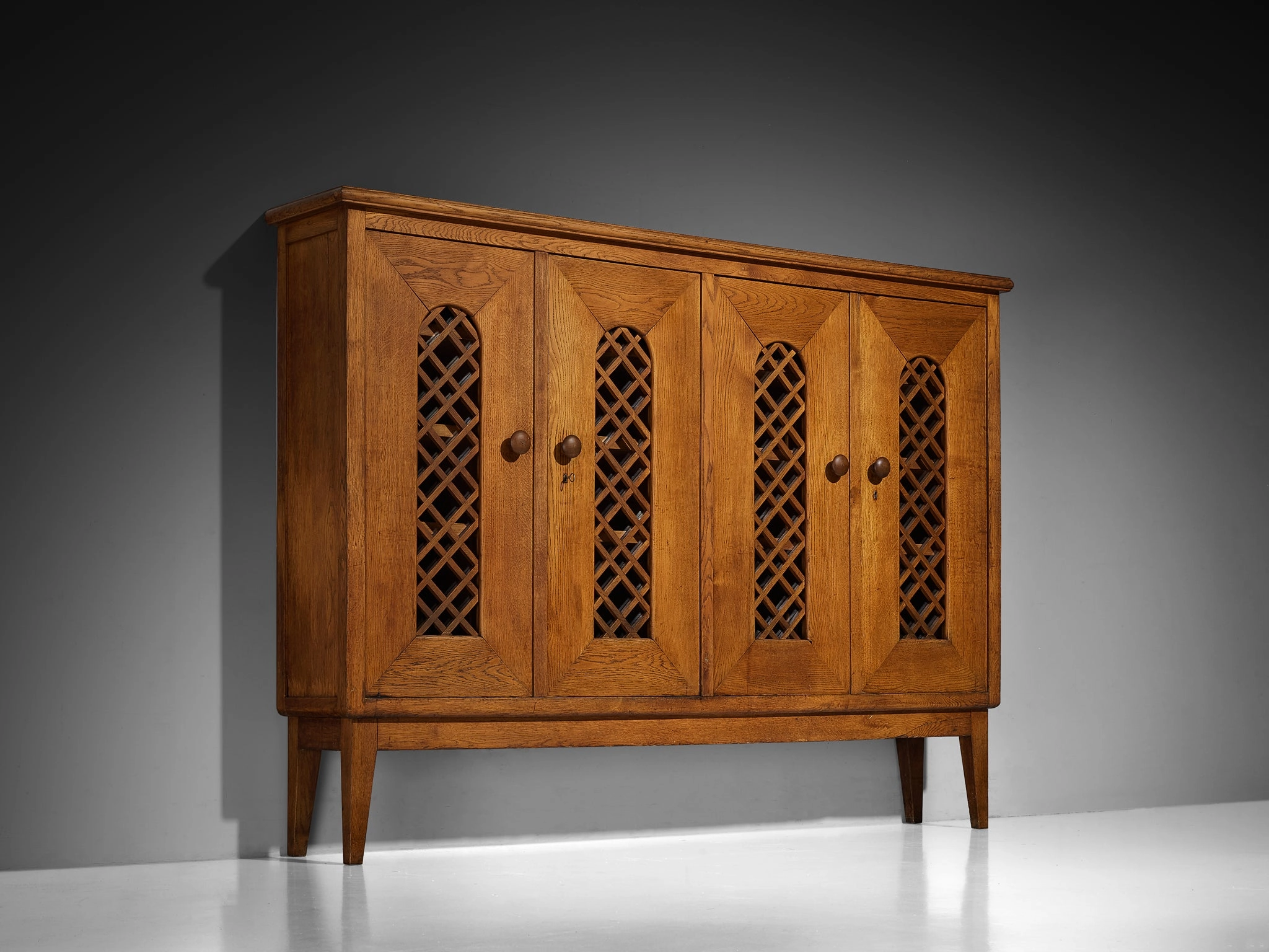 1940s Cabinet in Solid Oak with Latticework