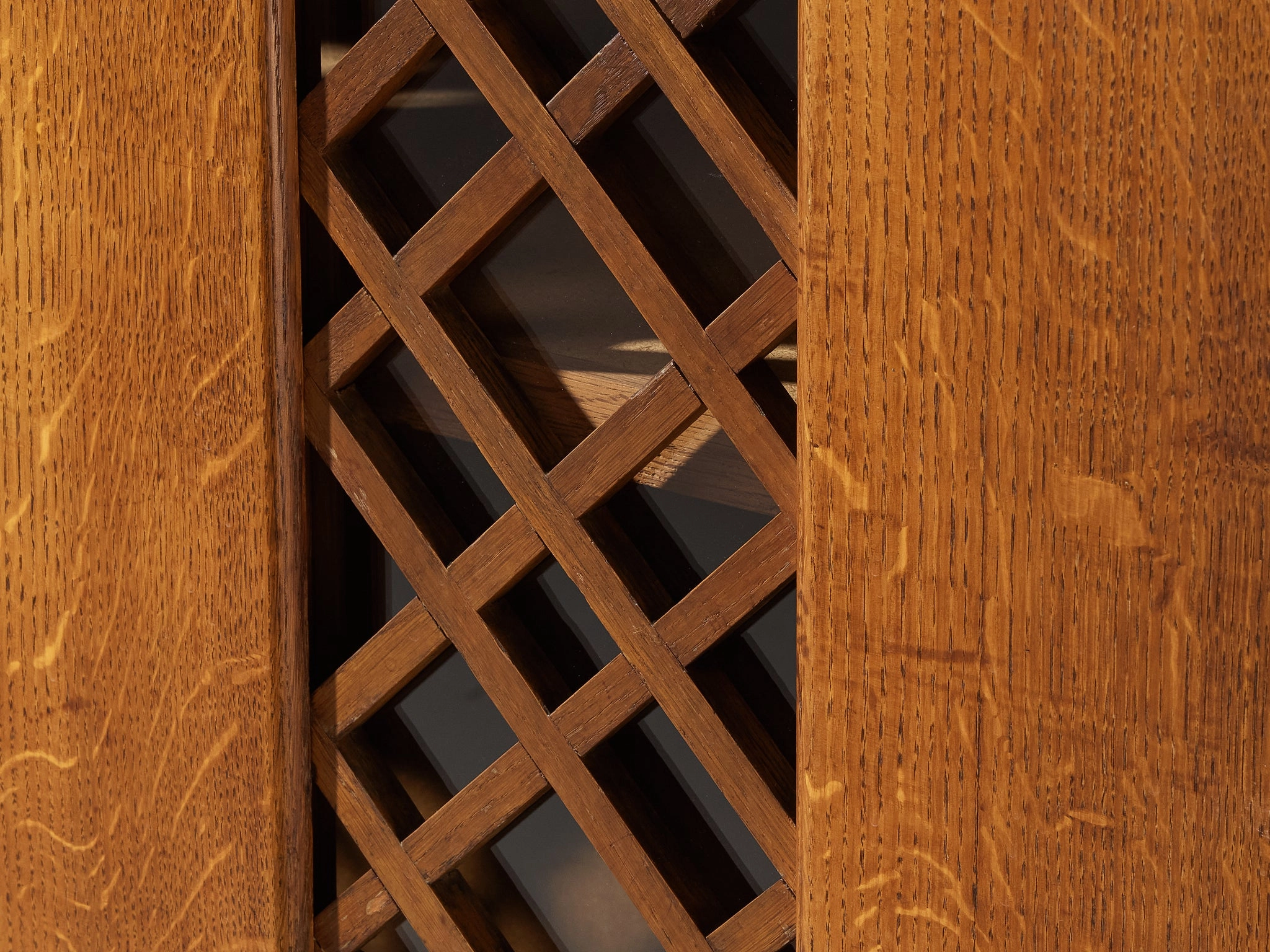 1940s Cabinet in Solid Oak with Latticework