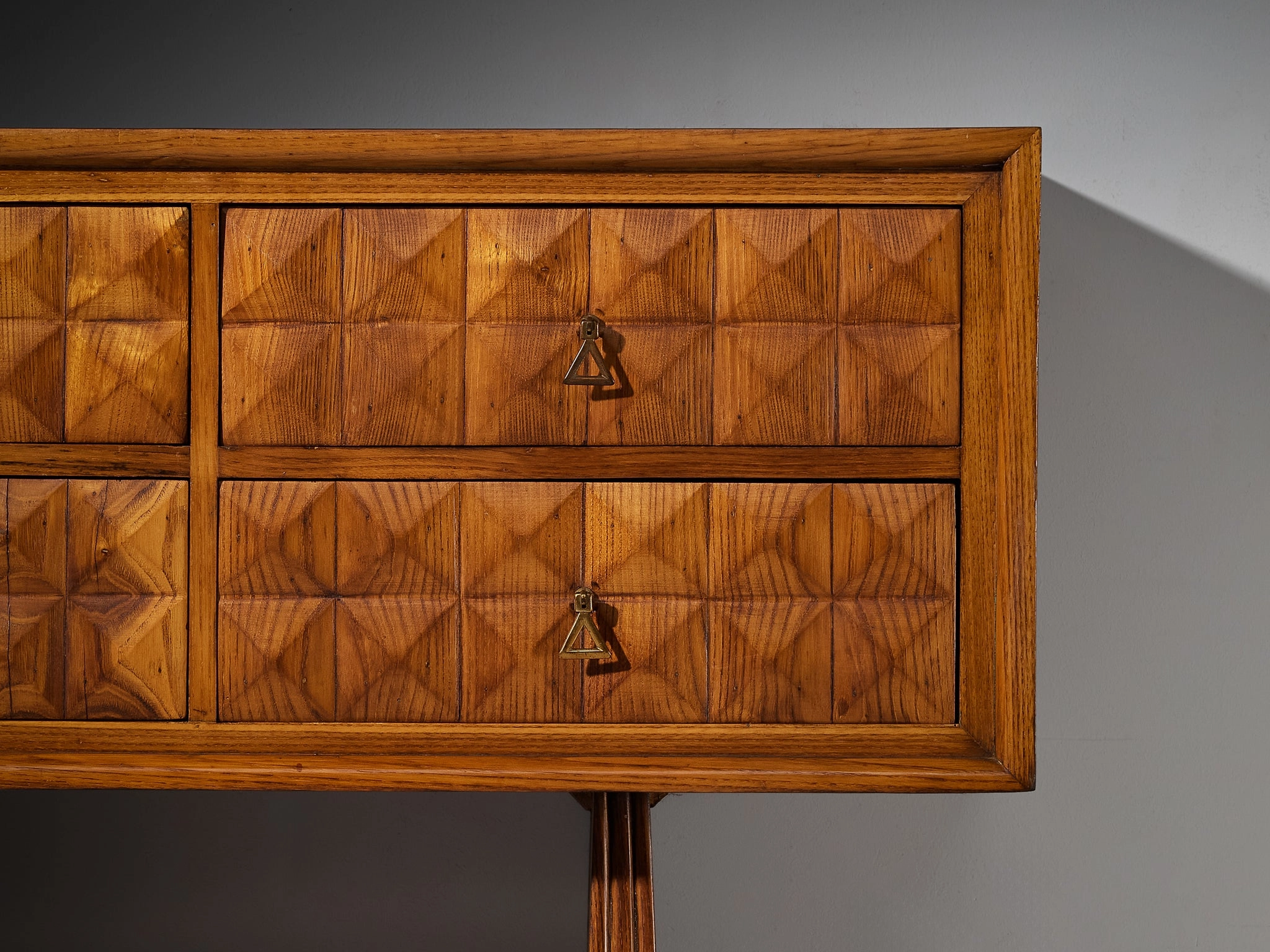 1940s Italian Sideboard in Chestnut with Diamond-Shaped Carvings
