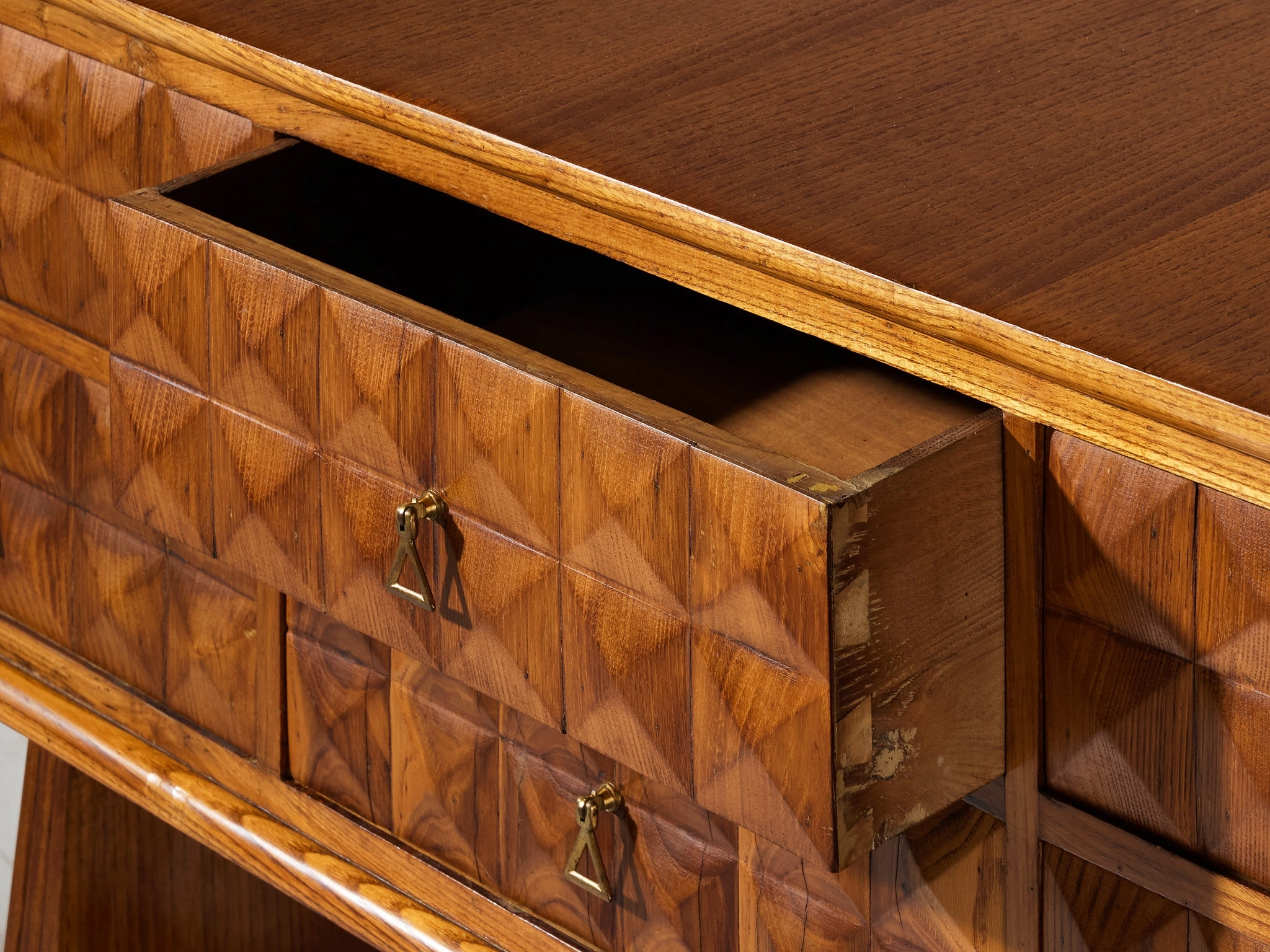 1940s Italian Sideboard in Chestnut with Diamond-Shaped Carvings