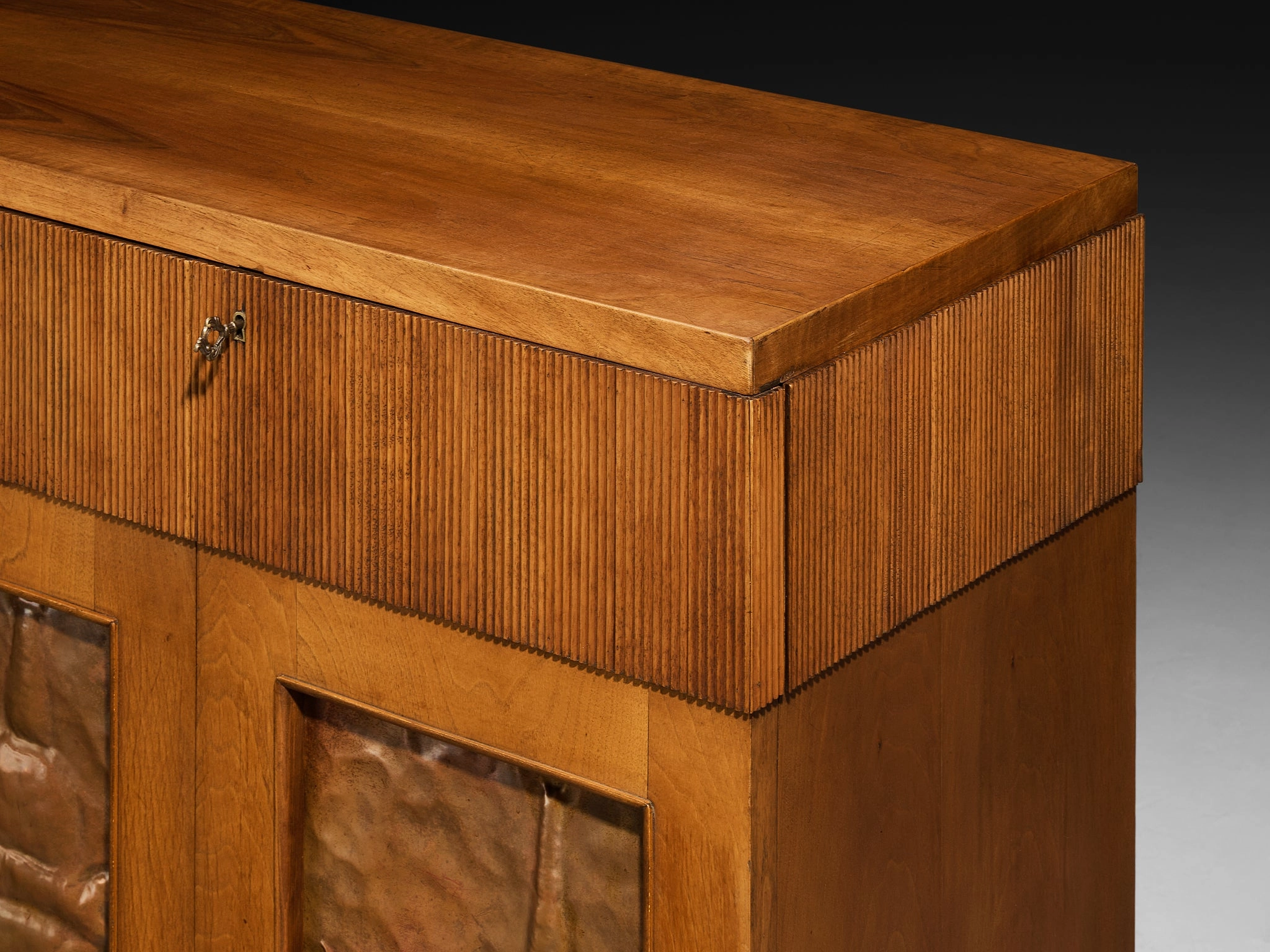 1940s Italian Sideboard in Walnut with Grissinato Carvings and Copper Reliefs