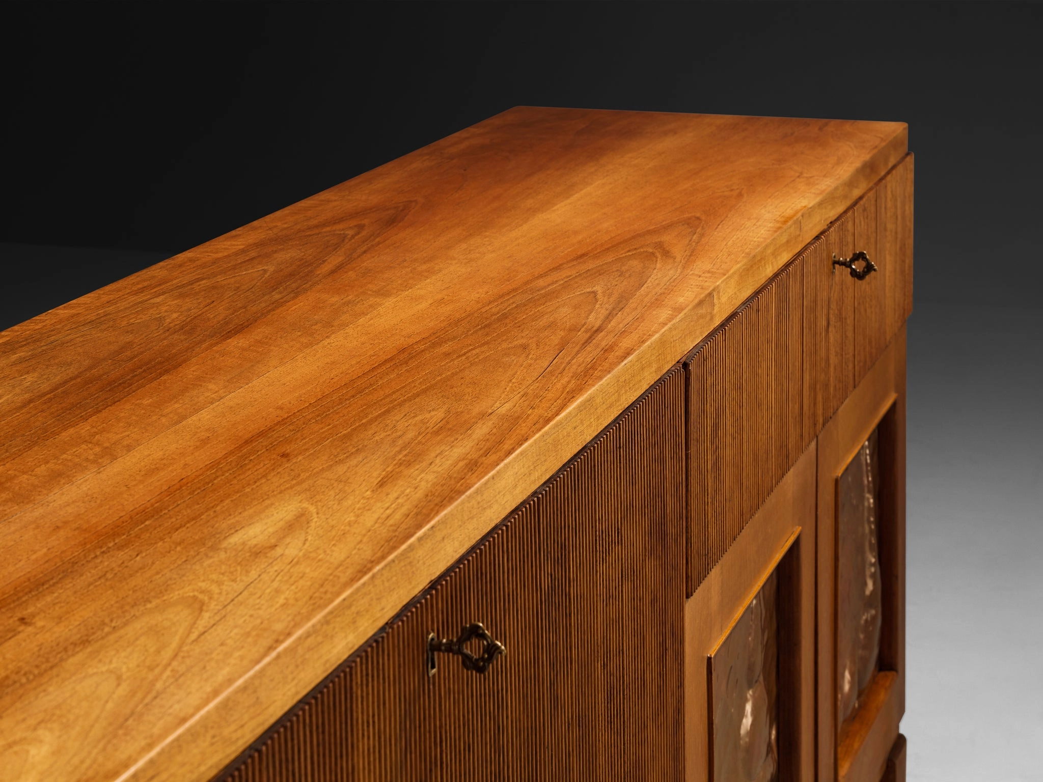 1940s Italian Sideboard in Walnut with Grissinato Carvings and Copper Reliefs