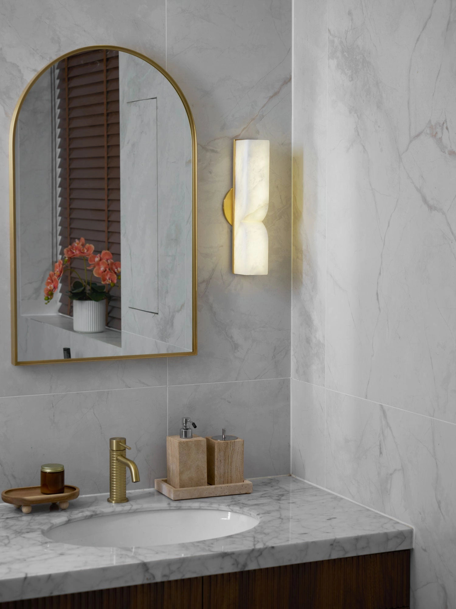 Alabaster Essence Wall Sconce