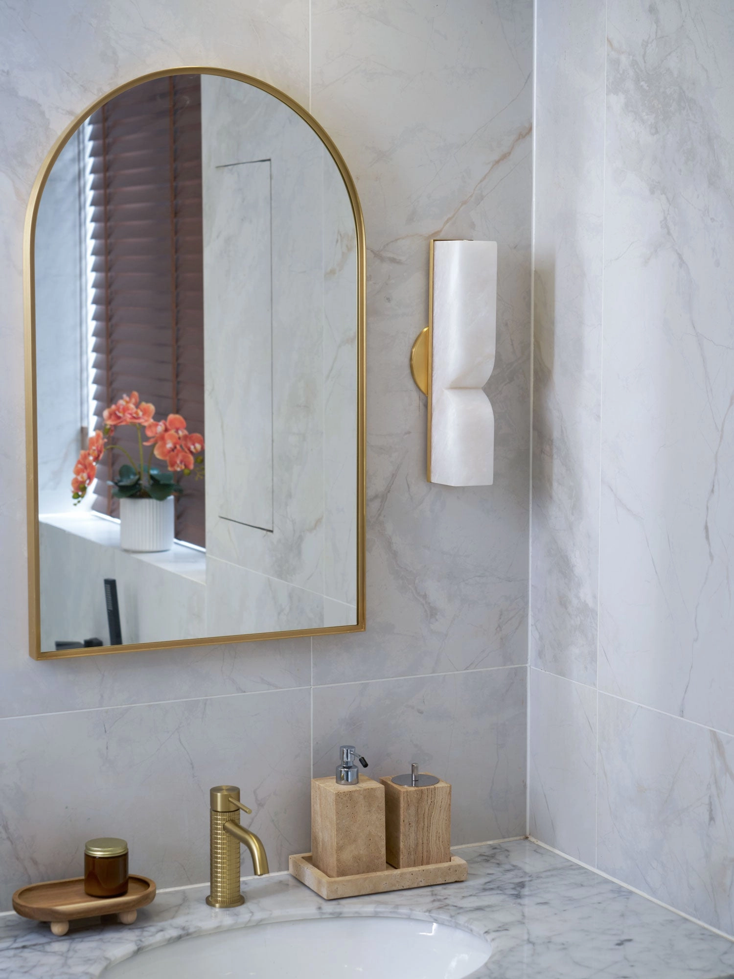 Alabaster Essence Wall Sconce