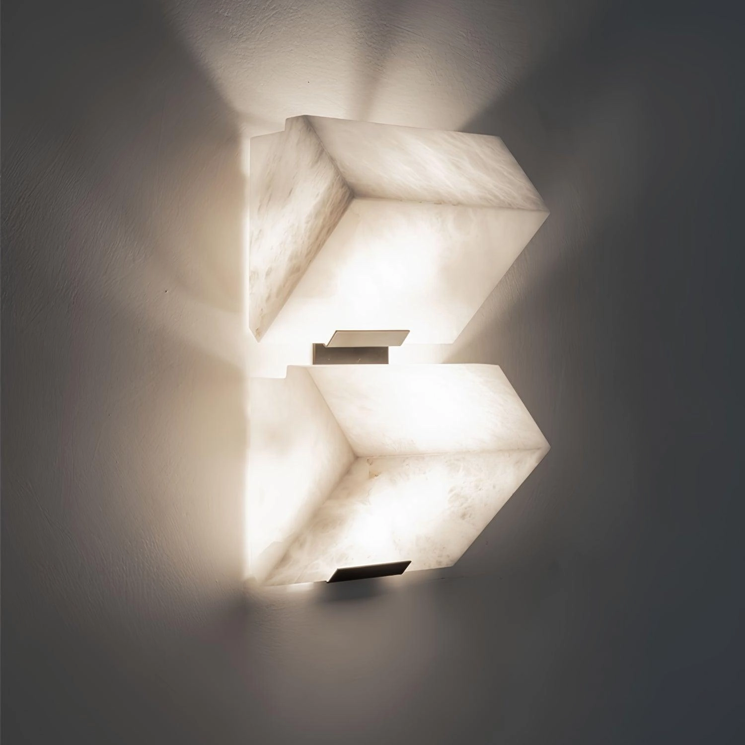 Alabaster Staircase Wall Lamp