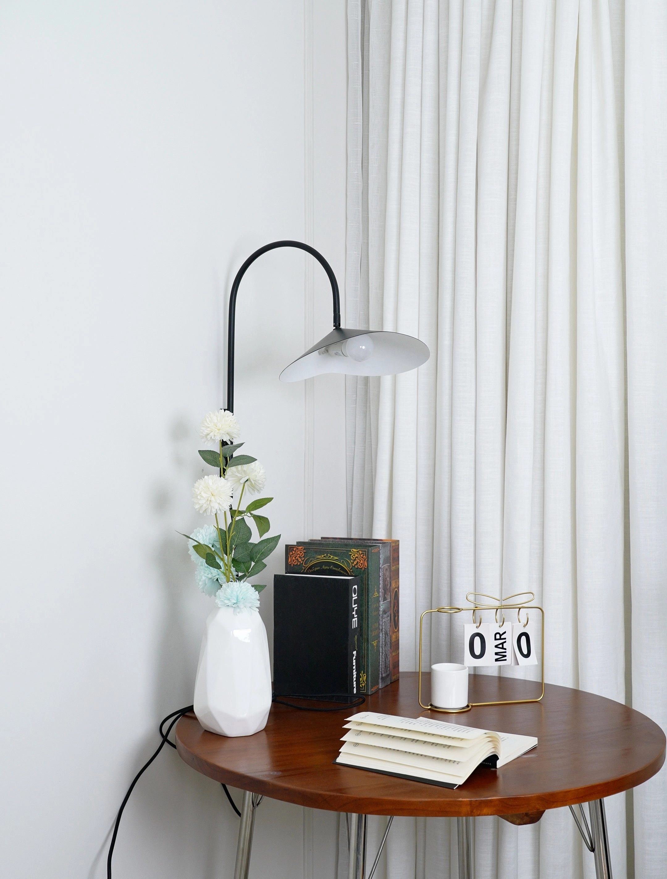 Alocasia Swivel Wall Light