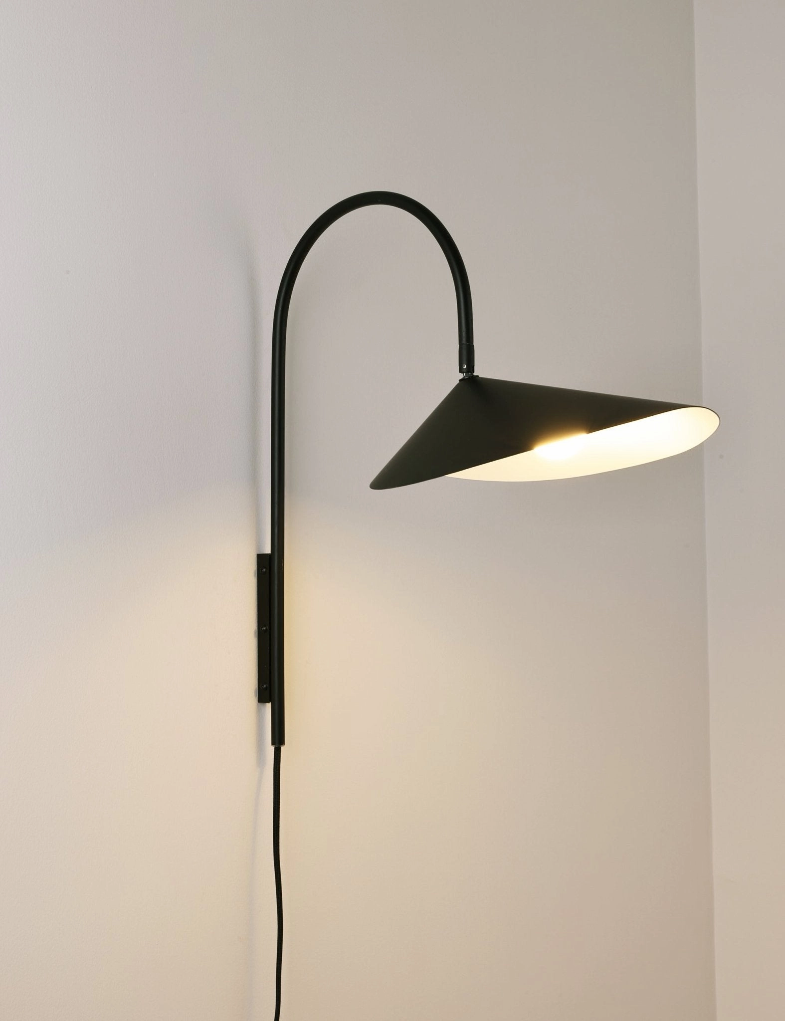 Alocasia Swivel Wall Light