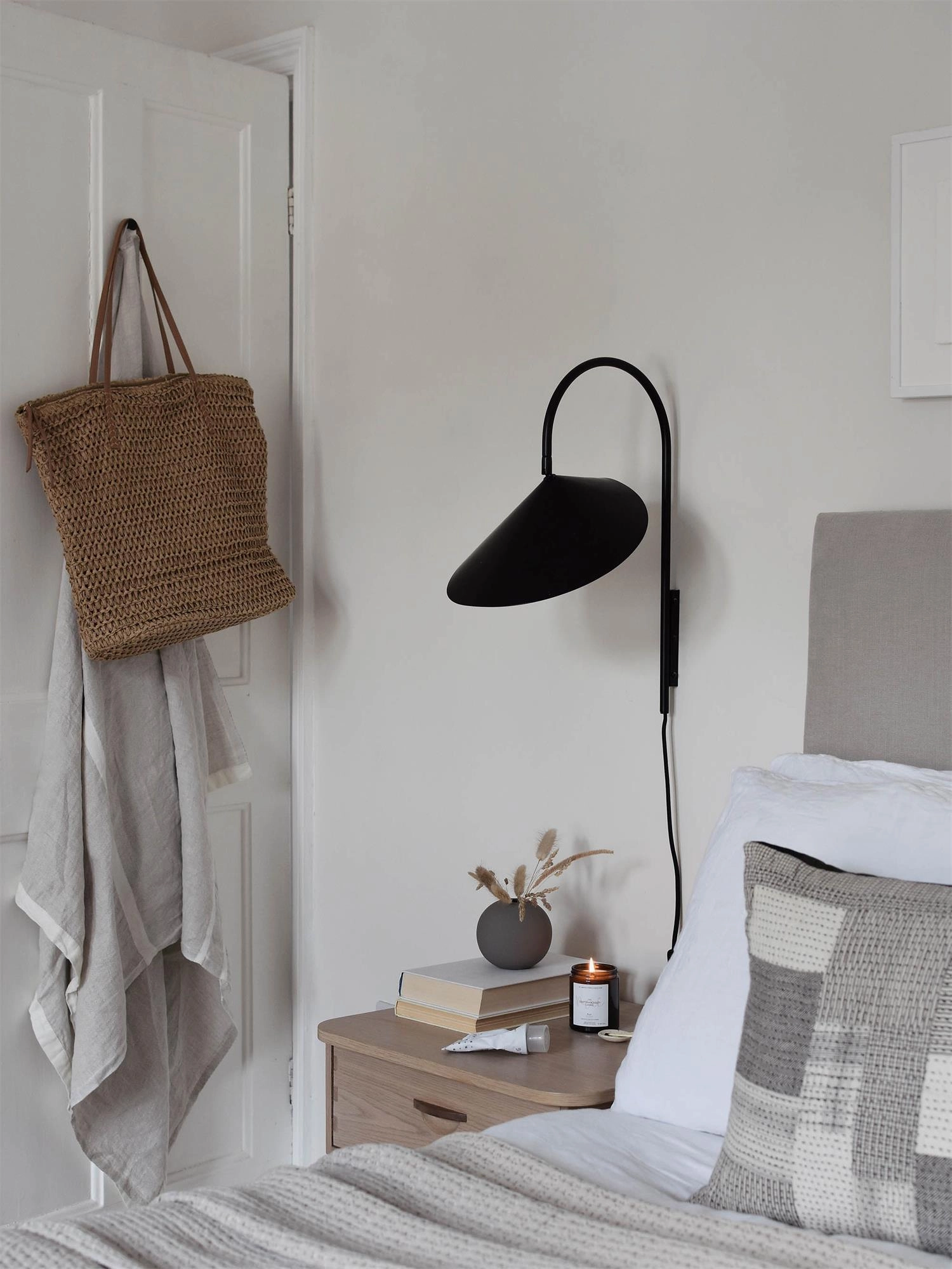 Alocasia Swivel Wall Light