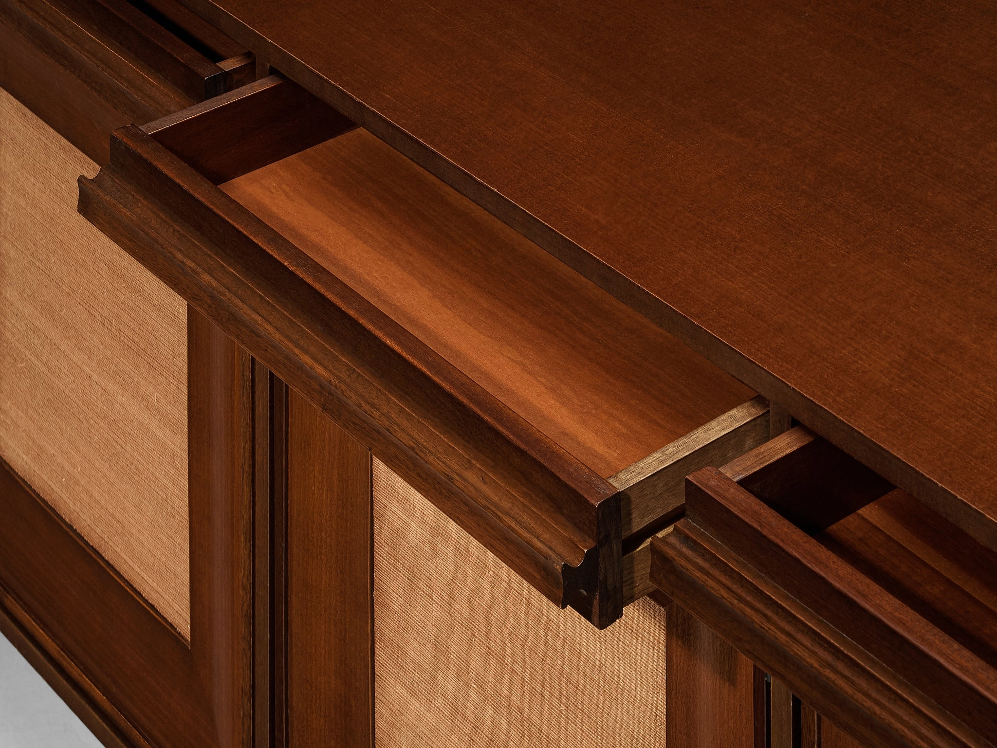 Angelo Mangiarotti for Sorgente dei Mobili Sideboard in Mahogany Grasscloth