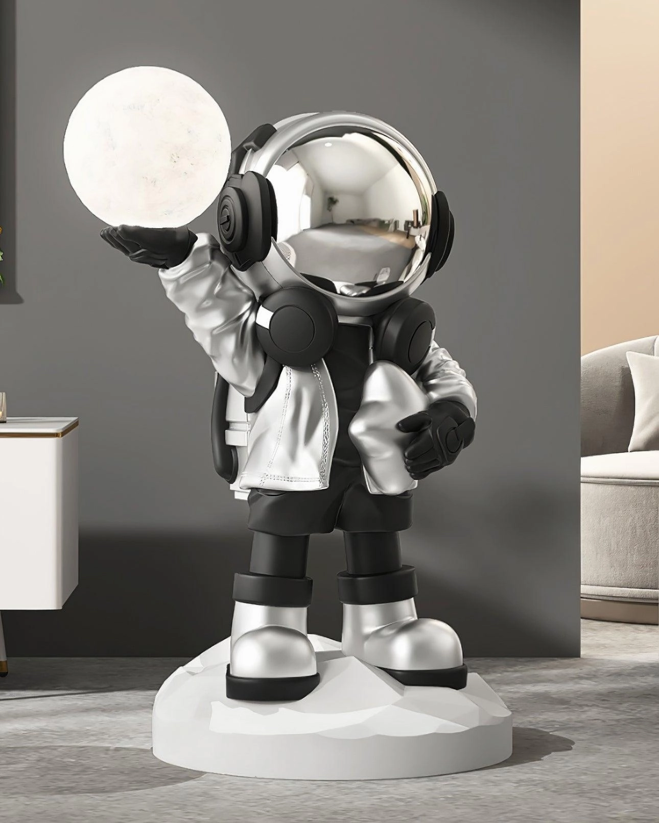 Apollo Astronaut Built-in Battery Floor Lamp