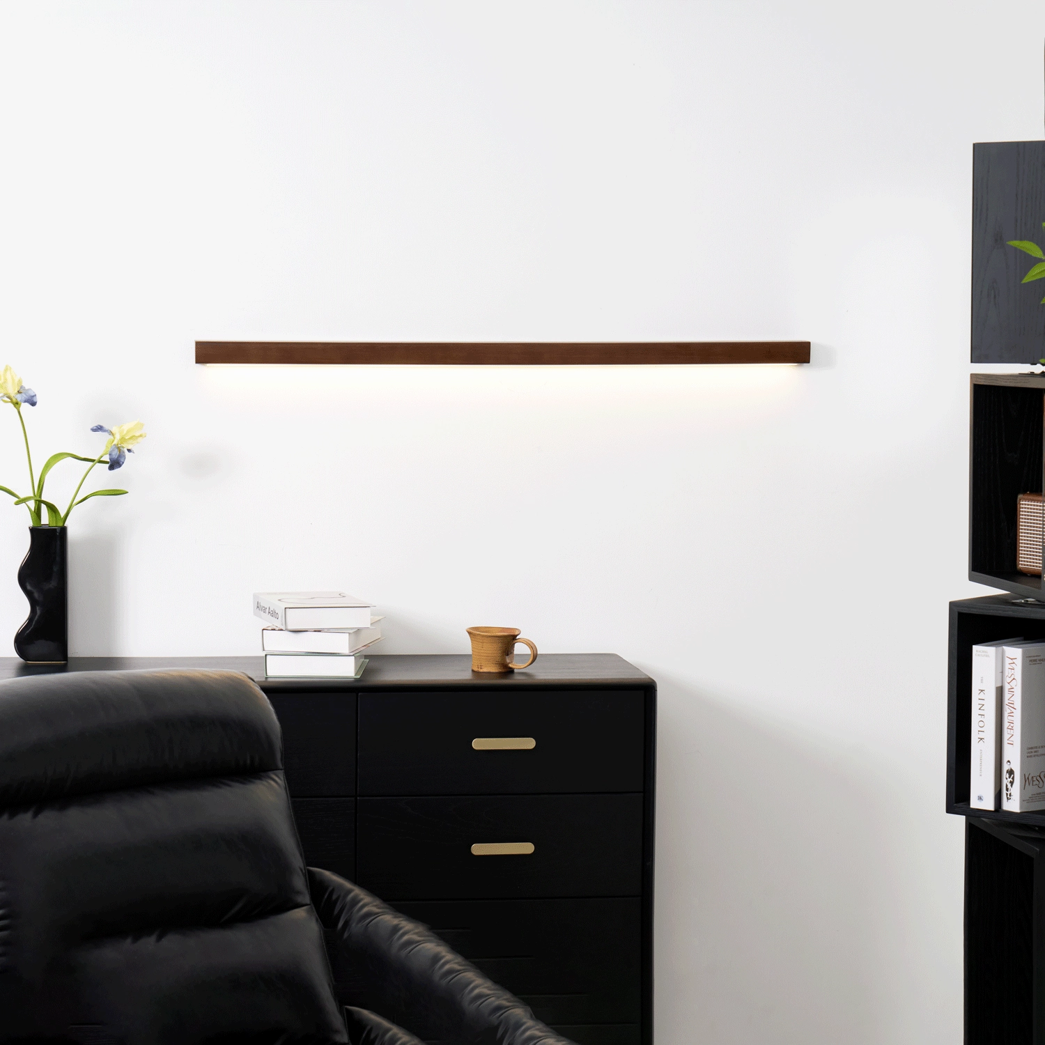 Arlo Linear Wood Wall Light