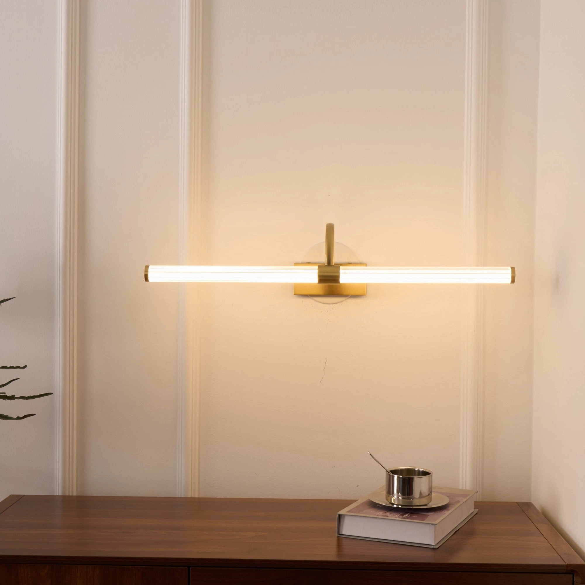 Avery Wall Light