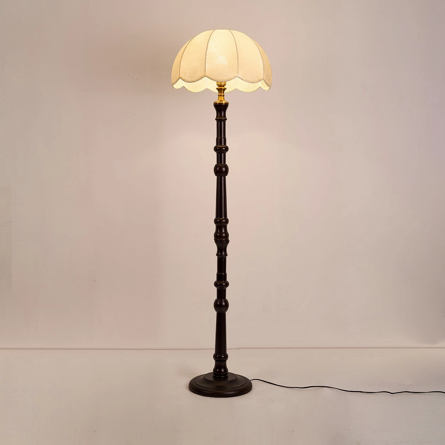 Belgravia Floor Light