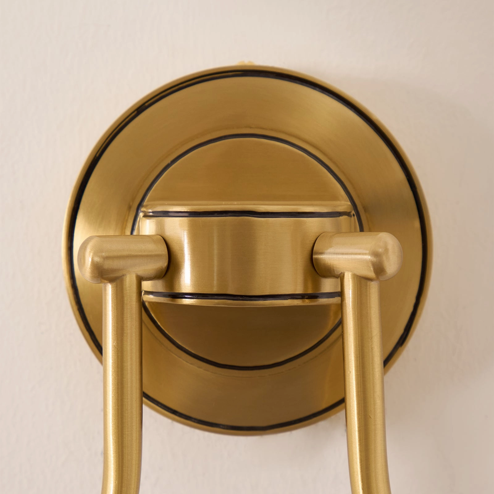 Bellevue Wall Lamp