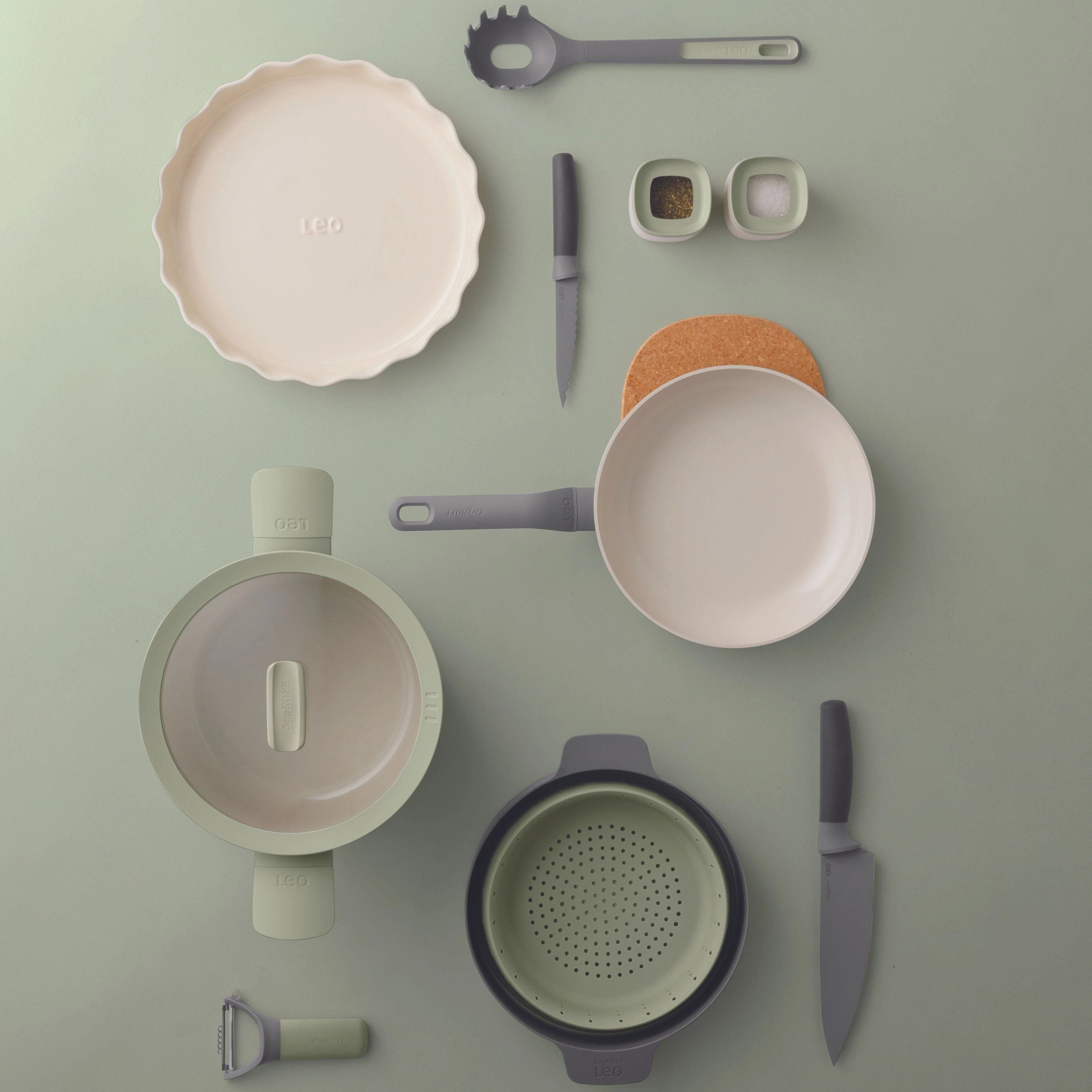 BergHOFF Balance Nonstick Ceramic 2Pc Frying Pan 9.5" and Nylon Turner 13.75", Recycled Aluminum, Sage