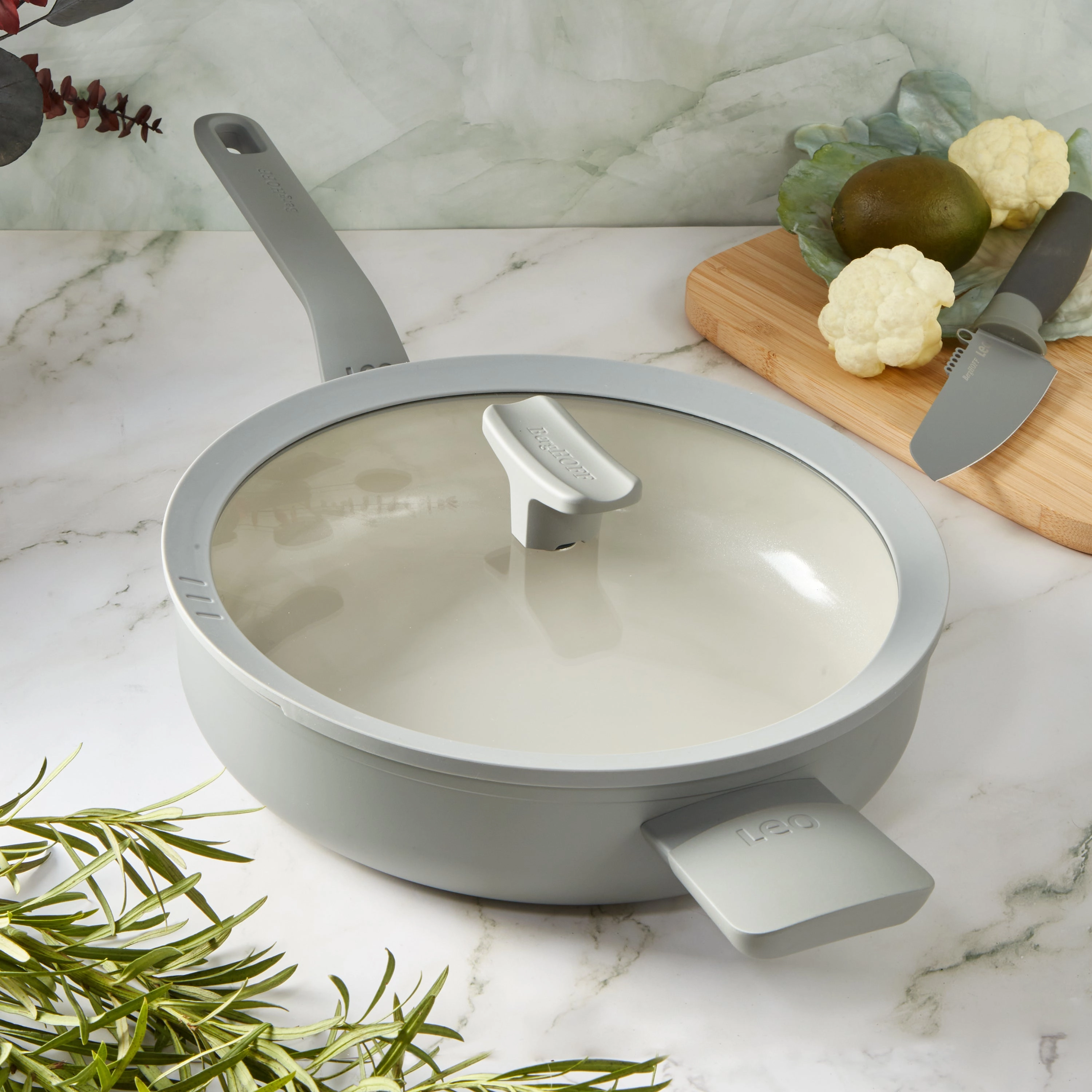 BergHOFF Balance Nonstick Ceramic Saut Pan (Long Handle) 10.25", 3.1qt. With Glass Lid, Recycled Aluminum, Moonmist