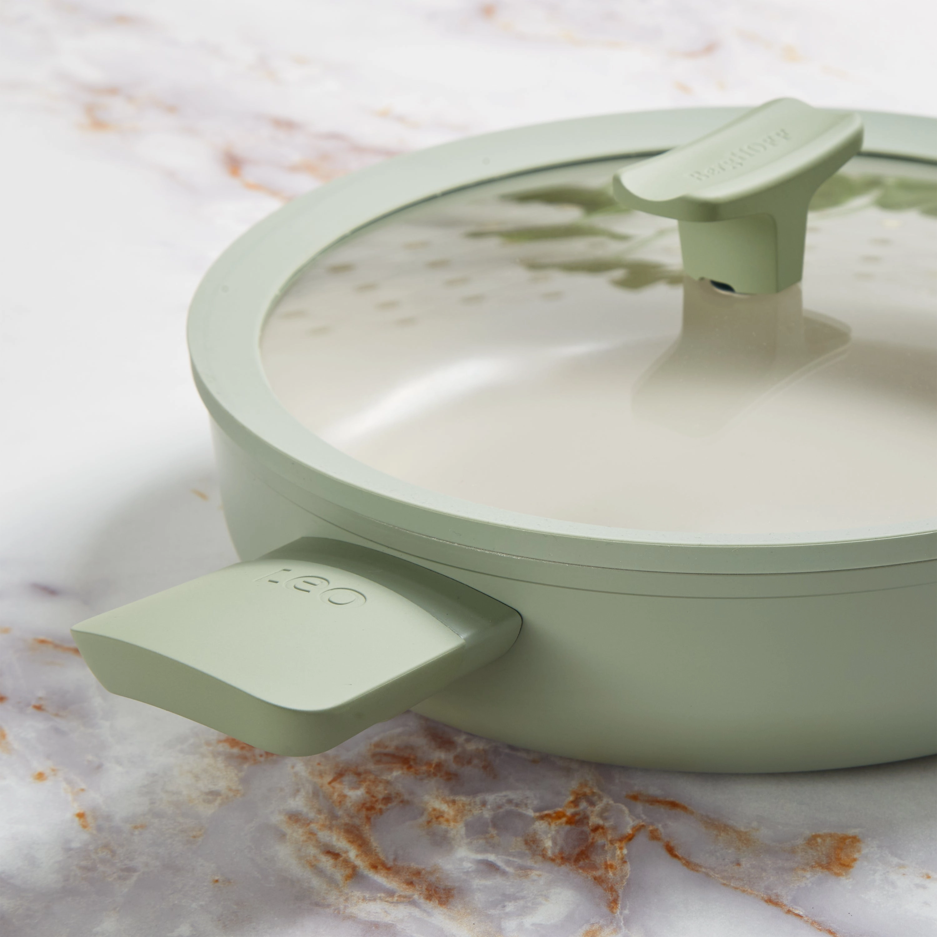 BergHOFF Balance Nonstick Ceramic Saut Pan (Long Handle) 10.25", 3.1qt. With Glass Lid, Recycled Aluminum, Sage