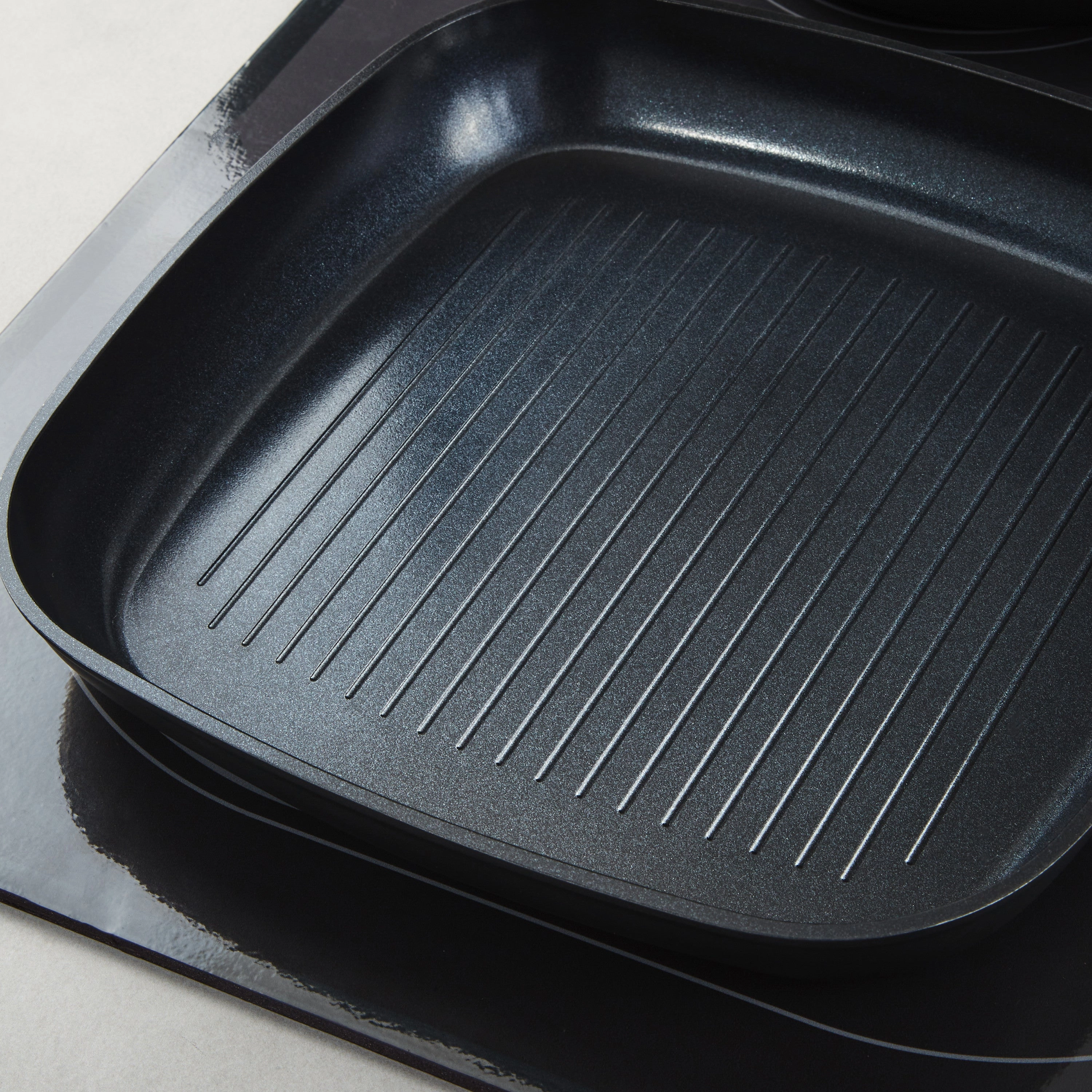 BergHOFF DiNA Helix 5pc Nonstick Specialty Pan Set with Turner, Recycled Aluminum