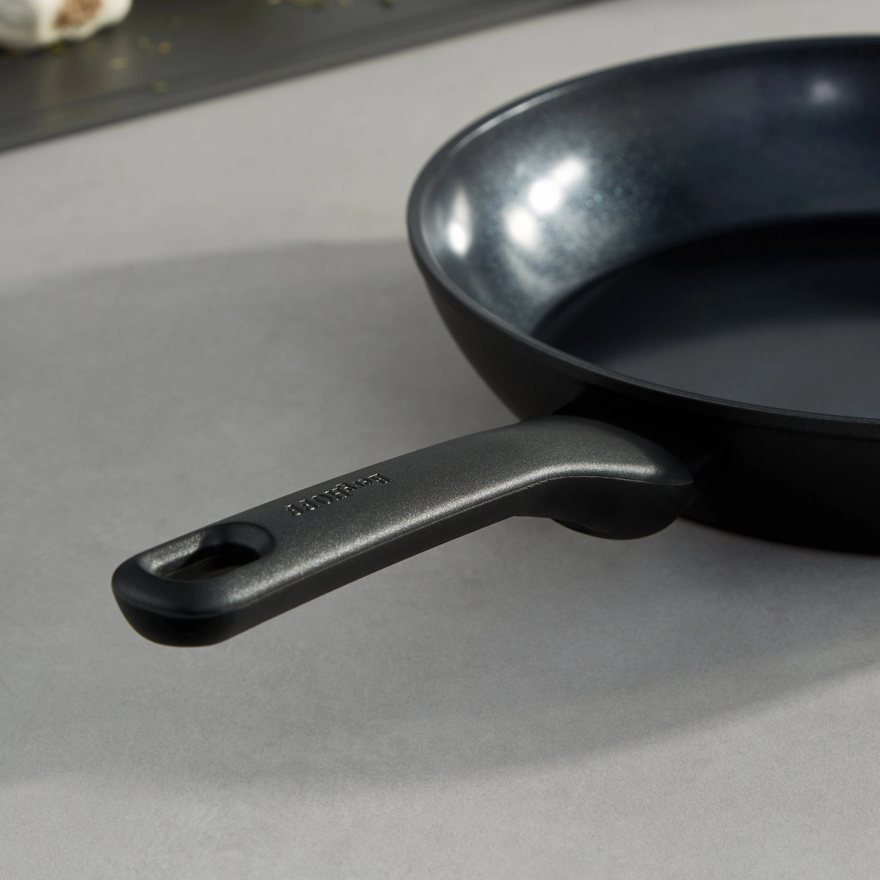 BergHOFF DiNA Helix Nonstick Ceramic Frying Pan 11", Recycled Aluminum