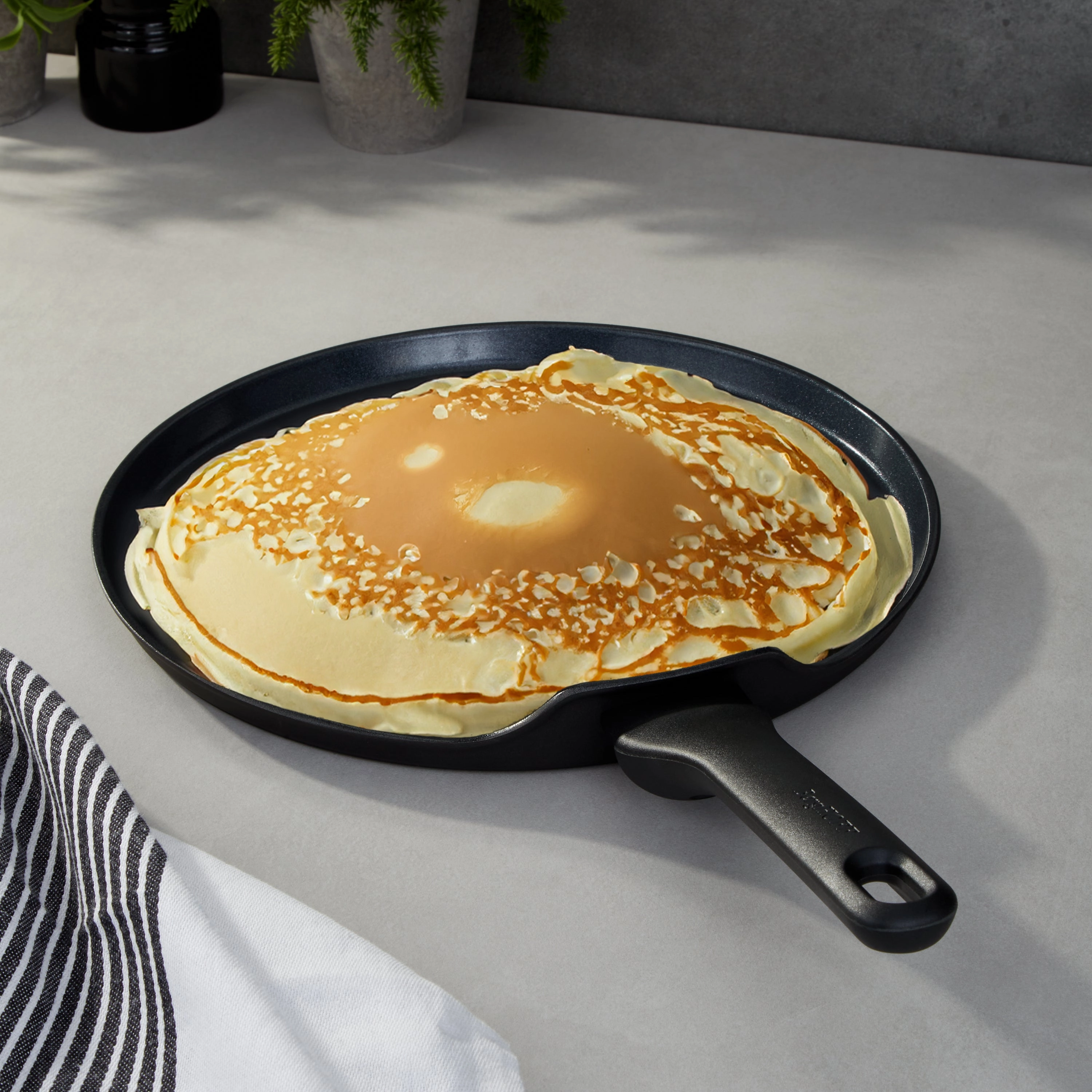BergHOFF DiNA Helix Nonstick Ceramic Pancake Pan 11", Recycled Aluminum