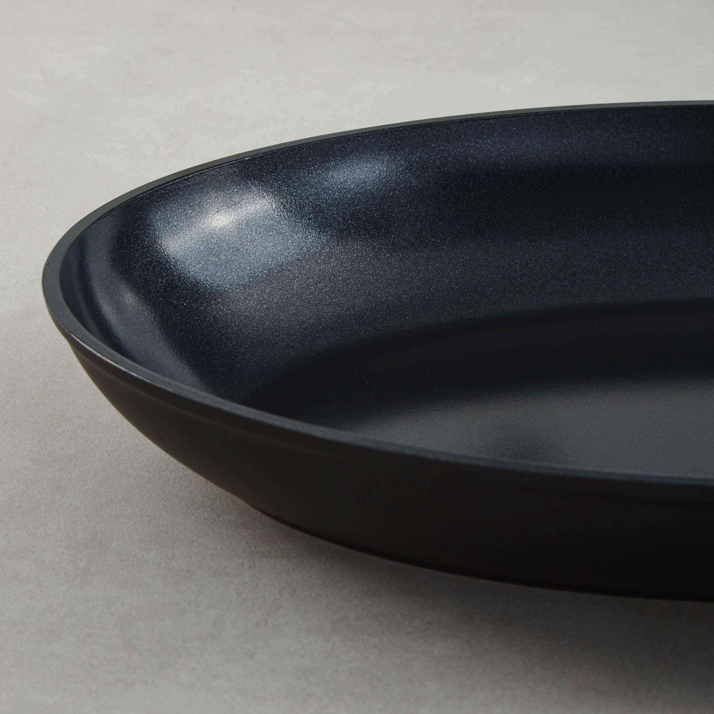 BergHOFF DiNA Helix Recycled Aluminum Nonstick Ceramic Fish Pan, 13.25"