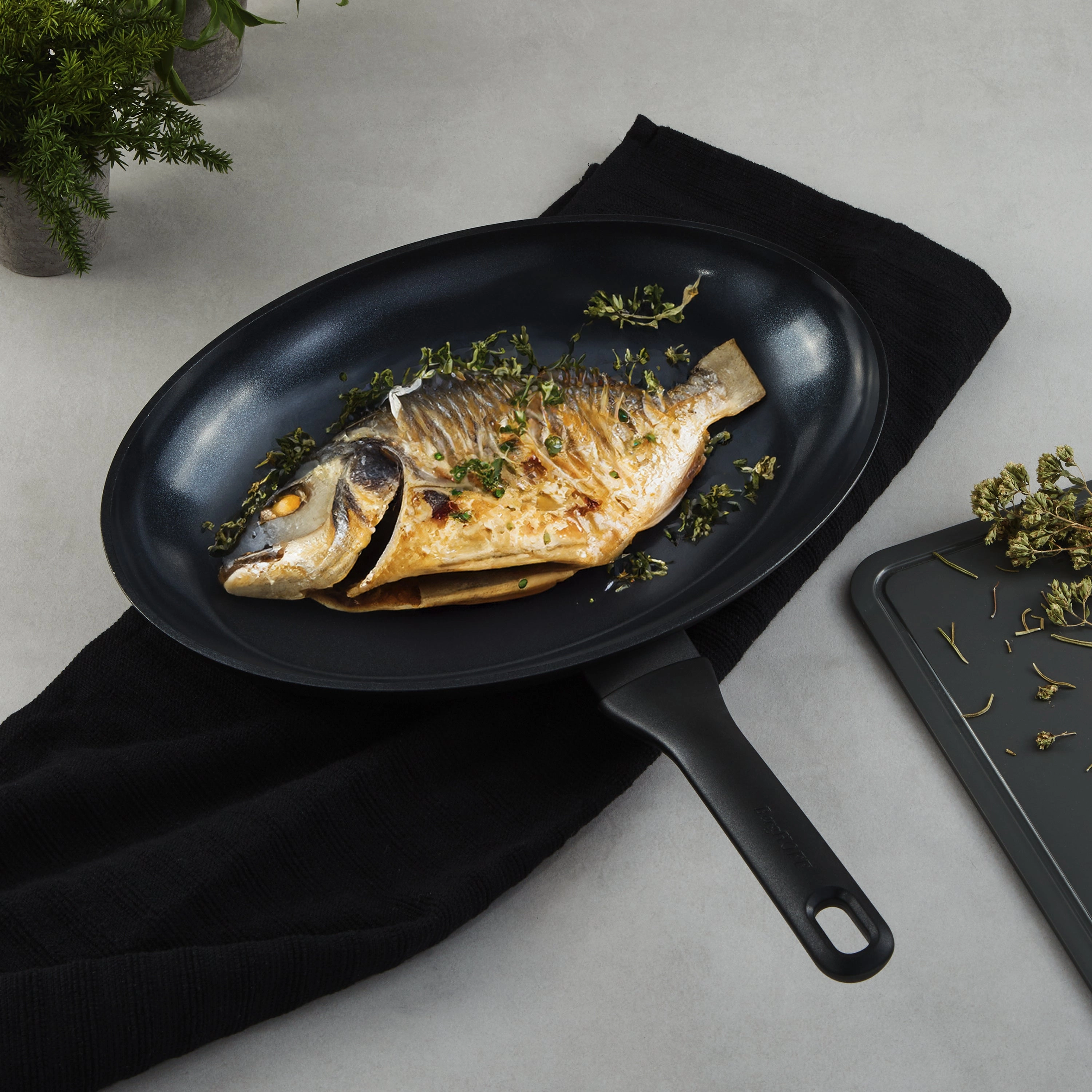 BergHOFF DiNA Helix Recycled Aluminum Nonstick Ceramic Fish Pan, 13.25" cookware set,cooking pots,kitchen cookware