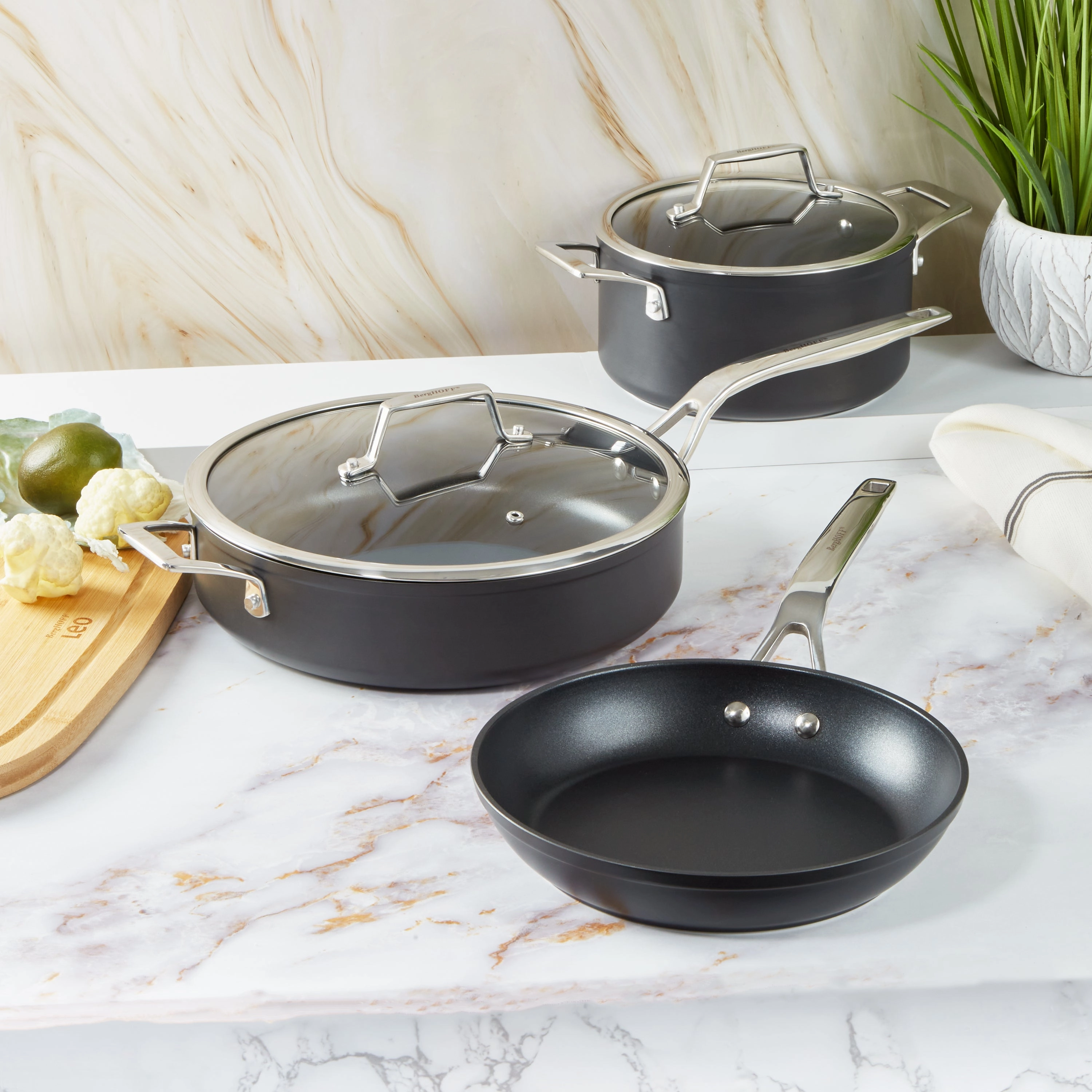 BergHOFF Essentials 5Pc Nonstick Hard Anodized Cookware Starter Set, Black