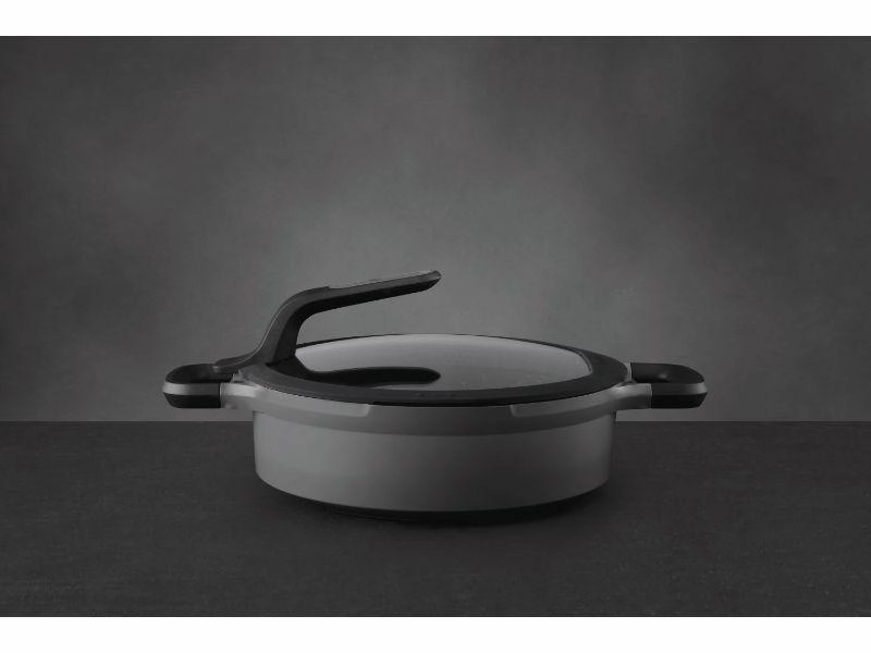 BergHOFF GEM 10.25" Stay-Cool Two-Handled Saut Pan 4.1Qt., Gray