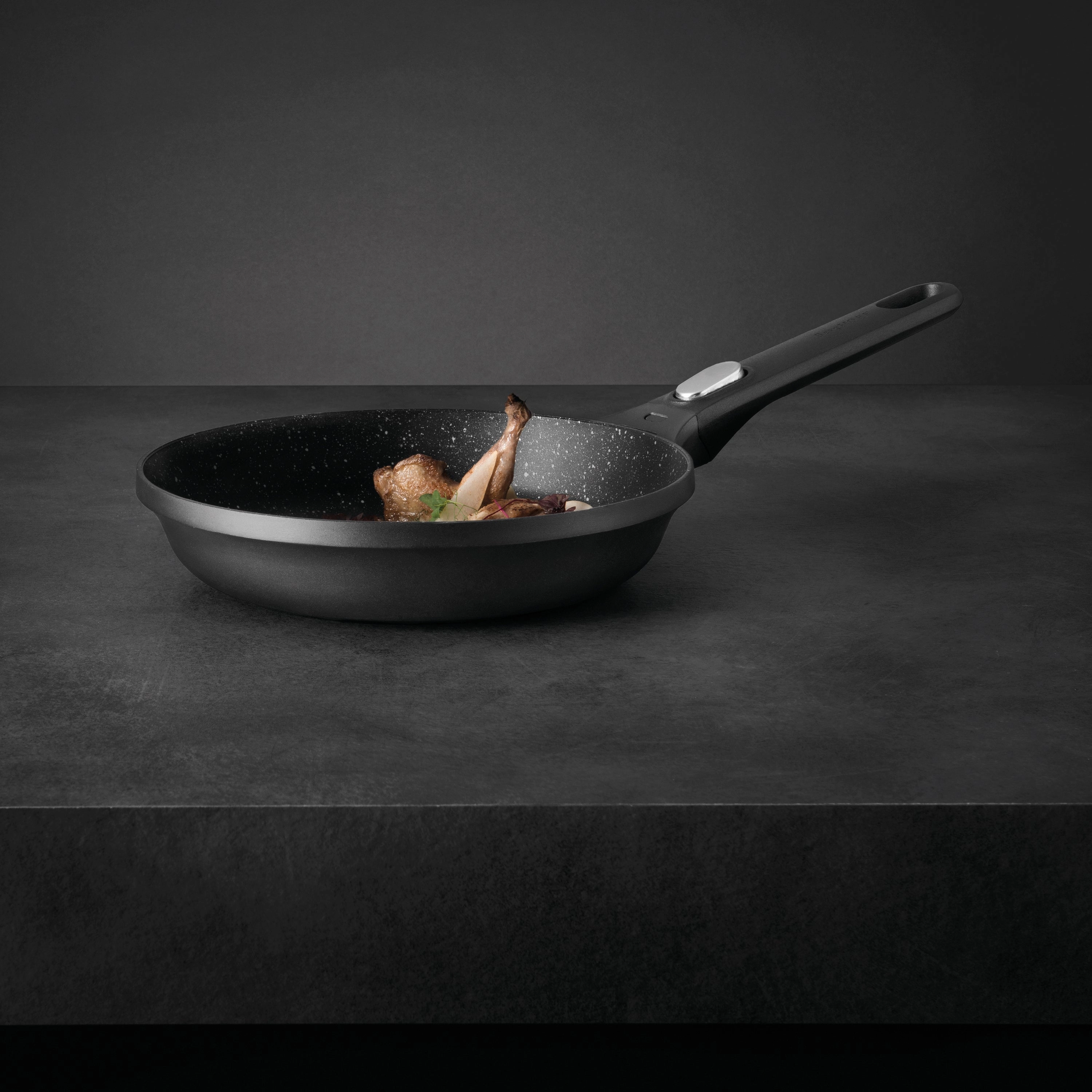 BergHOFF GEM 10" Non-stick Fry Pan, Detachable Handle, Black