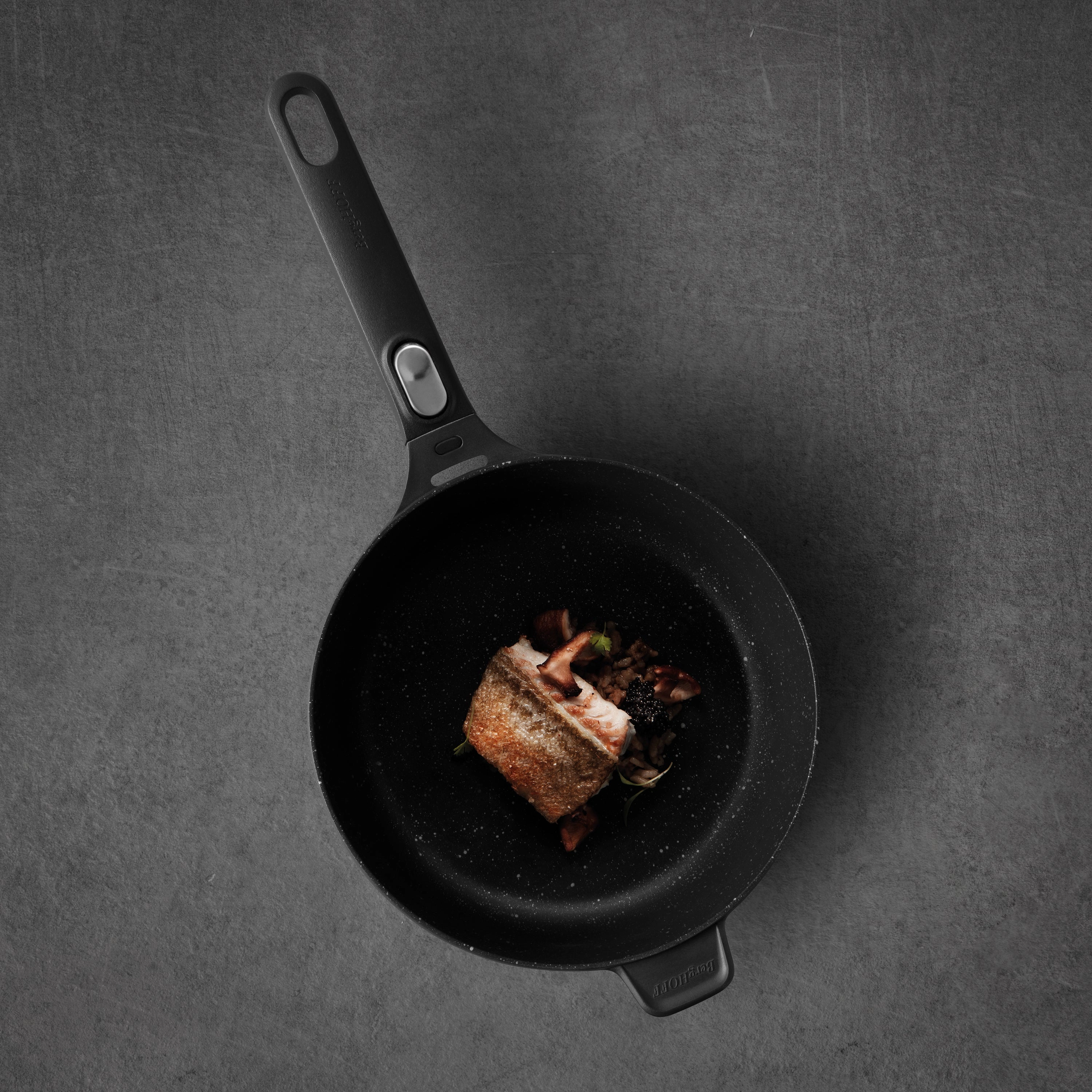 BergHOFF GEM 11" Non-stick Saute Pan 4.6Qt., Detachable Handle, Black, Glass Lid