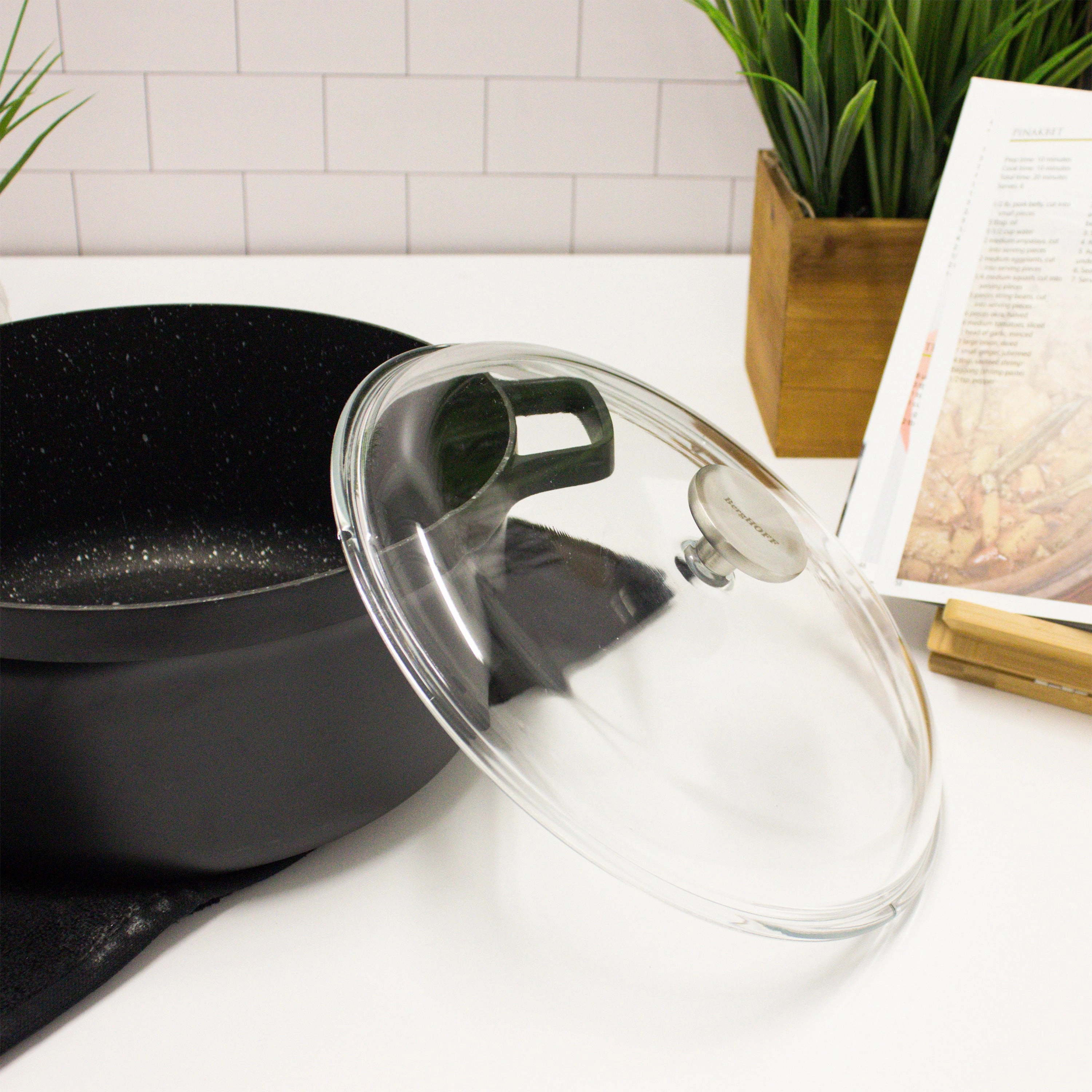 BergHOFF GEM 11" Non-stick Stockpot 7.7Qt., Black, Glass Lid