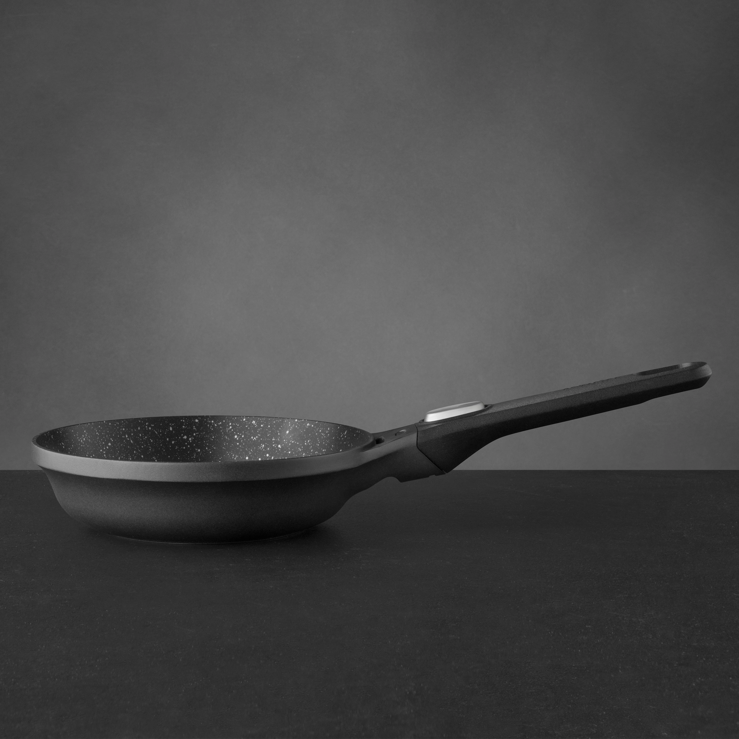 BergHOFF GEM 8" Non-stick Fry Pan, Detachable Handle, Black