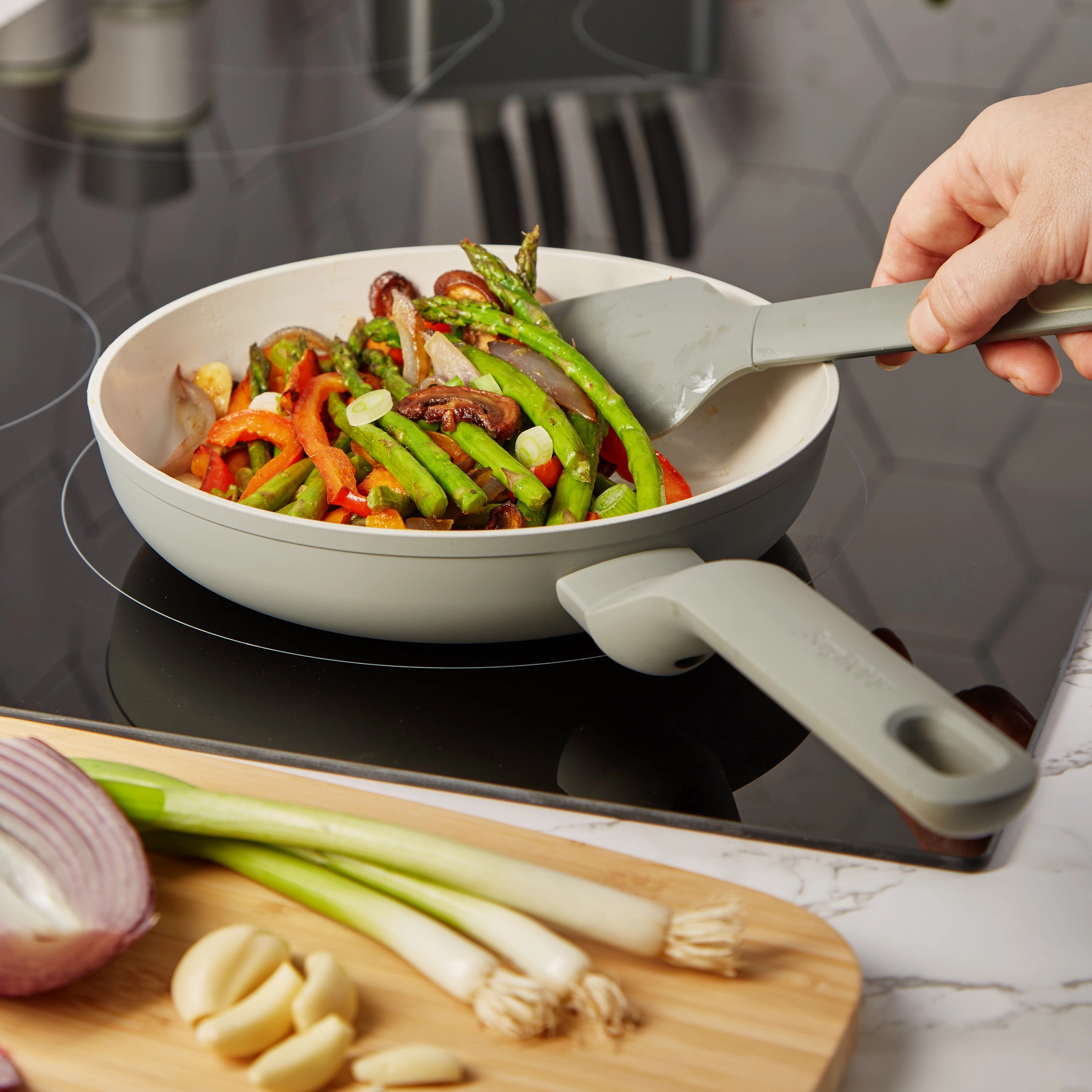 BergHOFF Leo Balance 5Pc Nonstick Ceramic Frying Pan Set with Turner