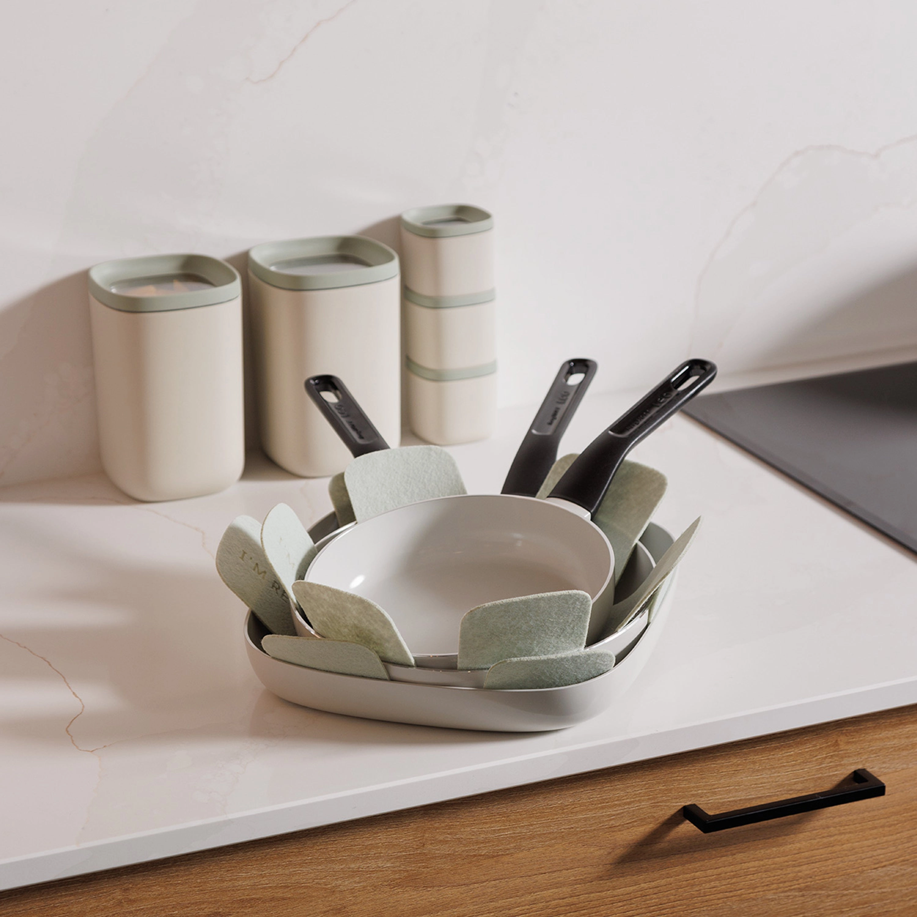 BergHOFF Leo Glints 5Pc Ceramic Nonstick Cookware Set, Spirit