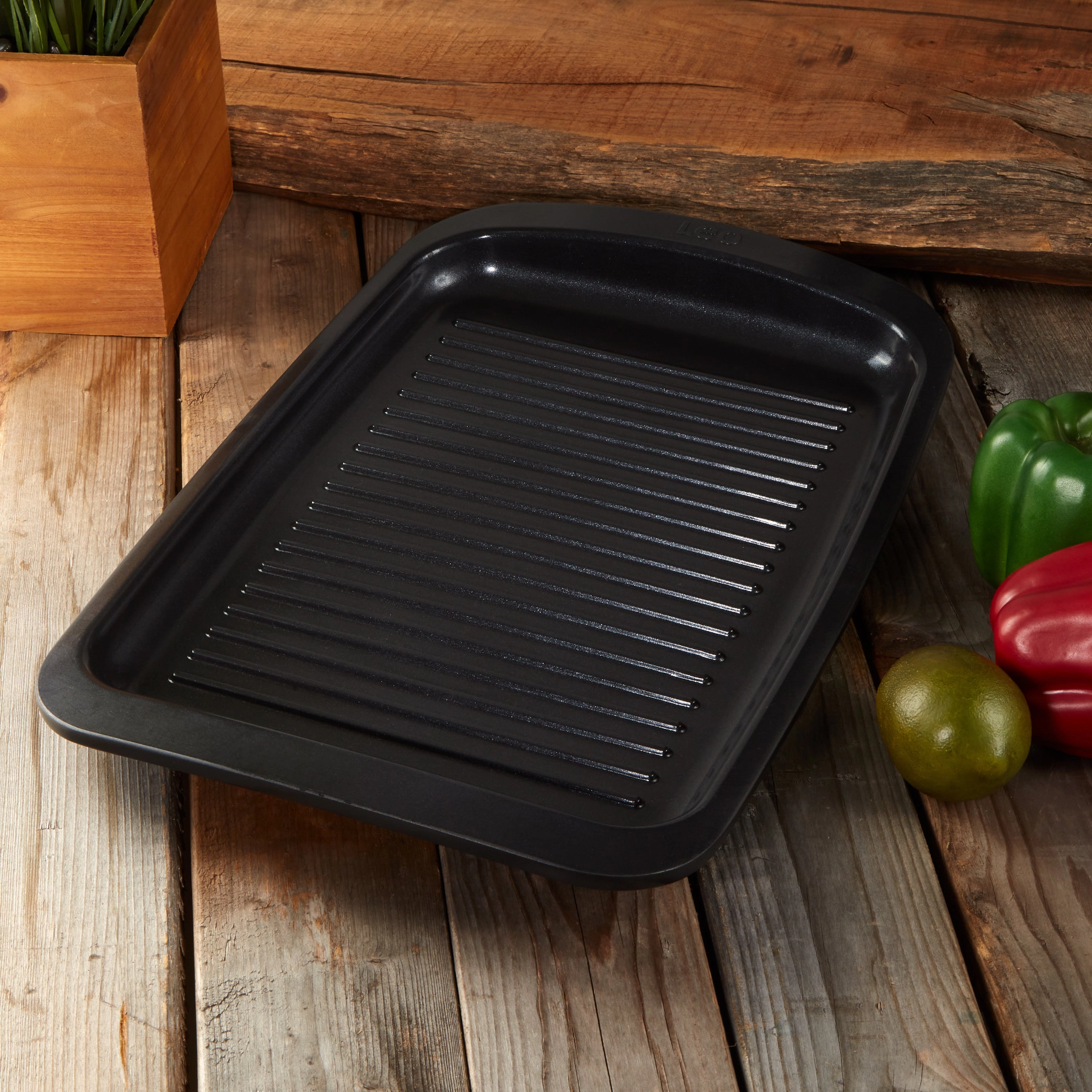 BergHOFF Leo Graphite Nonstick Recycled Cast Aluminum Teppanyaki Grill Plate 12.75"