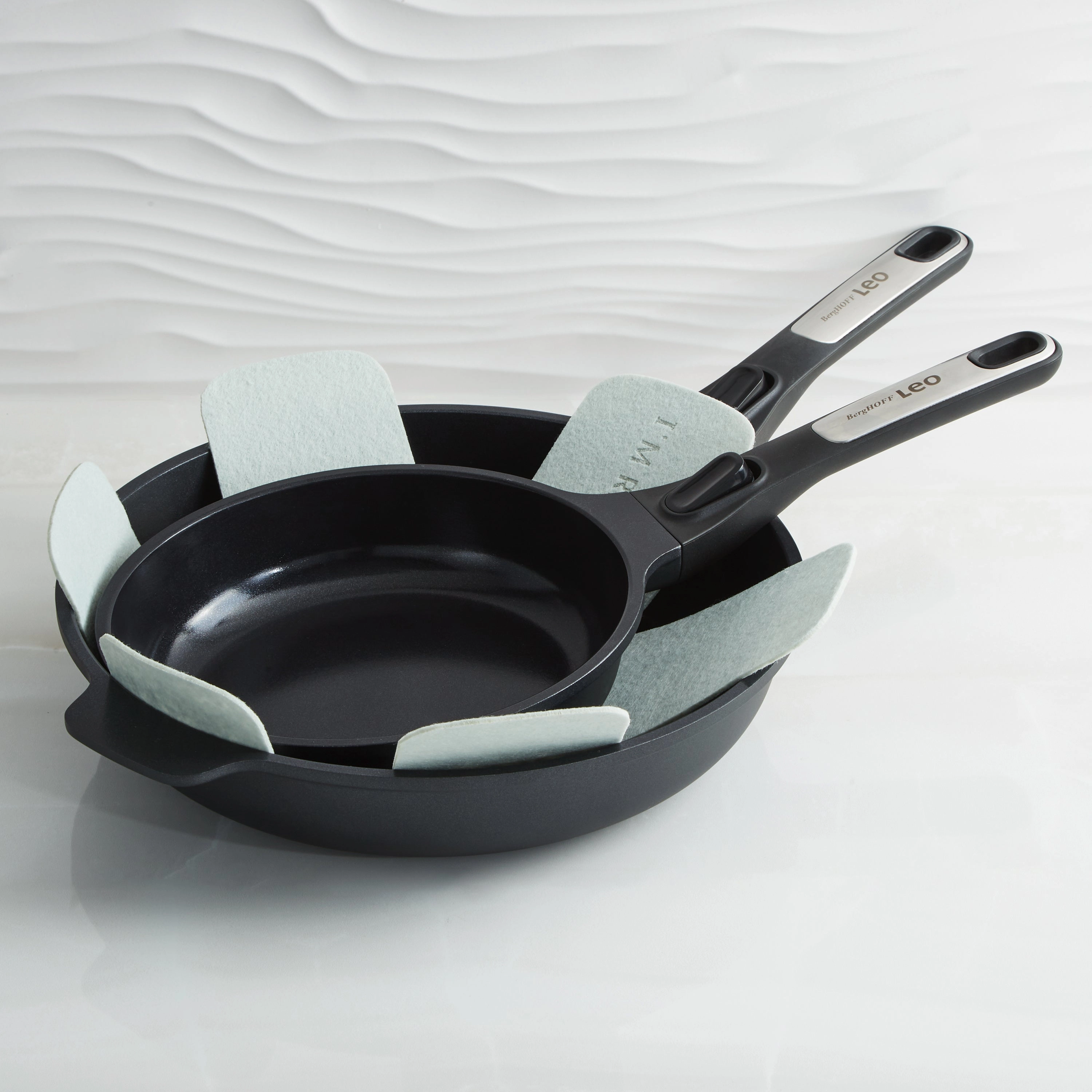 BergHOFF Leo Phantom 2pc Nonstick Ceramic Fry Pan Set, Recycled