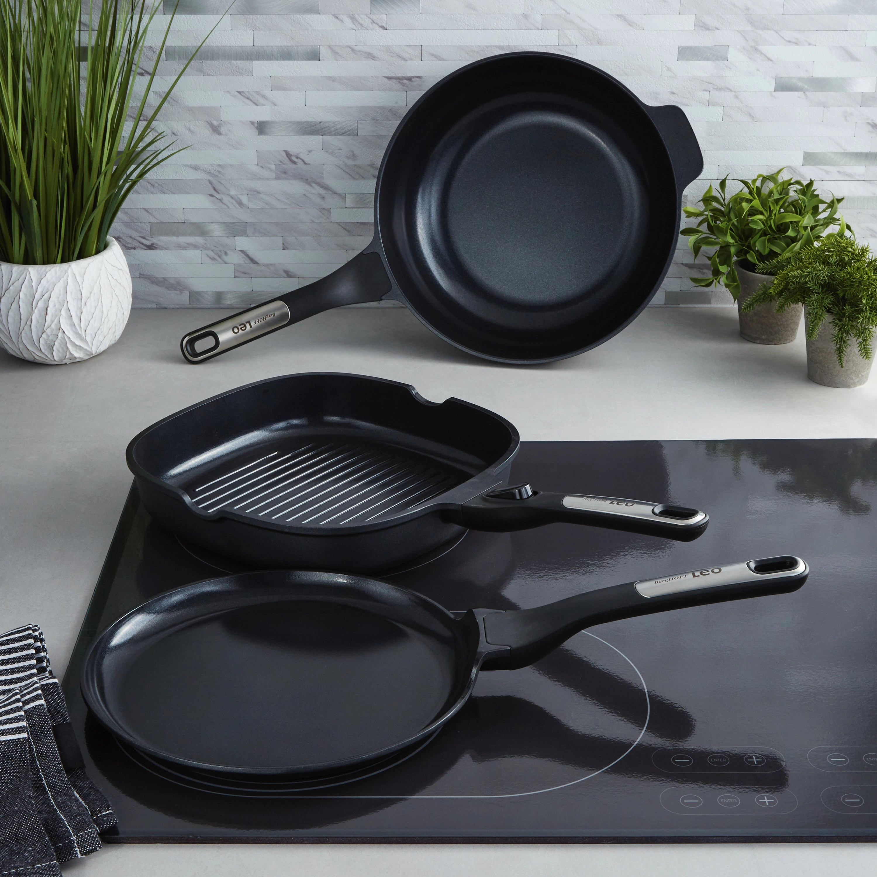 BergHOFF Leo Phantom 3pc Nonstick Ceramic Specialty Cookware Set, Recycled