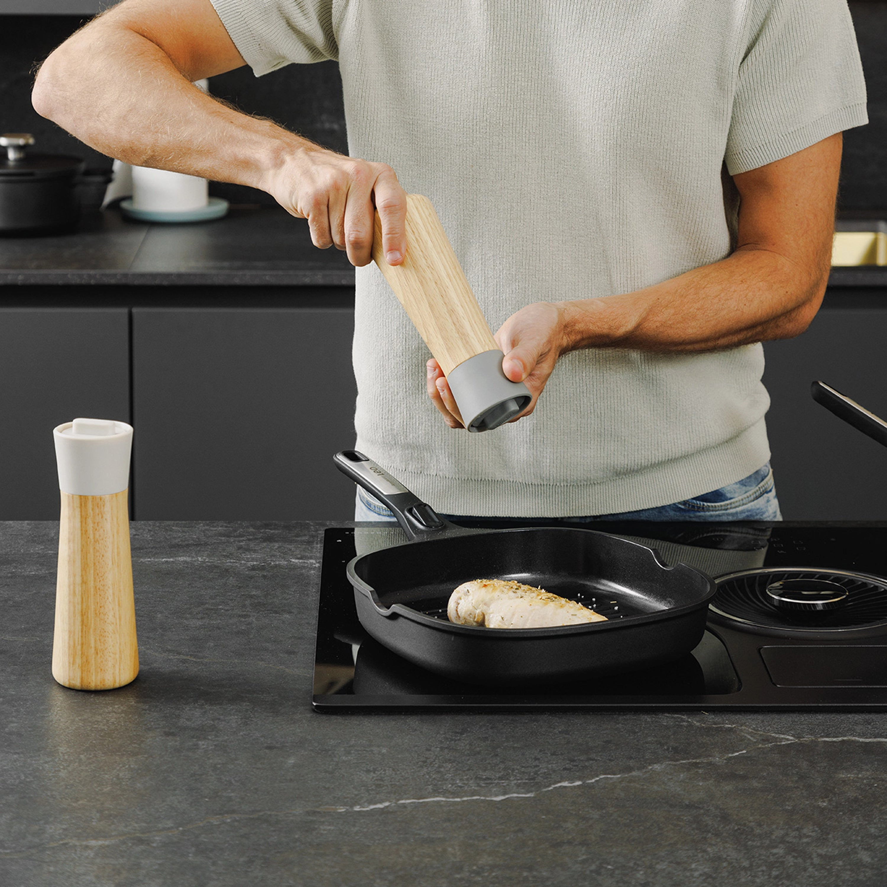 BergHOFF Leo Phantom Nonstick Ceramic 10.25" Grill Pan, Recycled