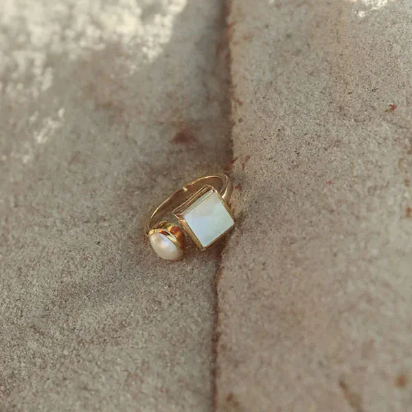 Bianc Driftwood Ring Gold Shoes_Bianc-Jewellery