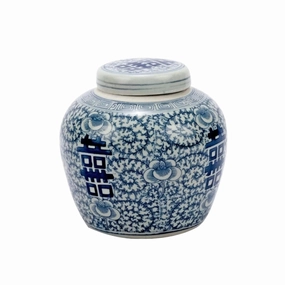 Blue & White Porcelain Double Happiness Floral Lidded Jar vase,flower vase,home decoration