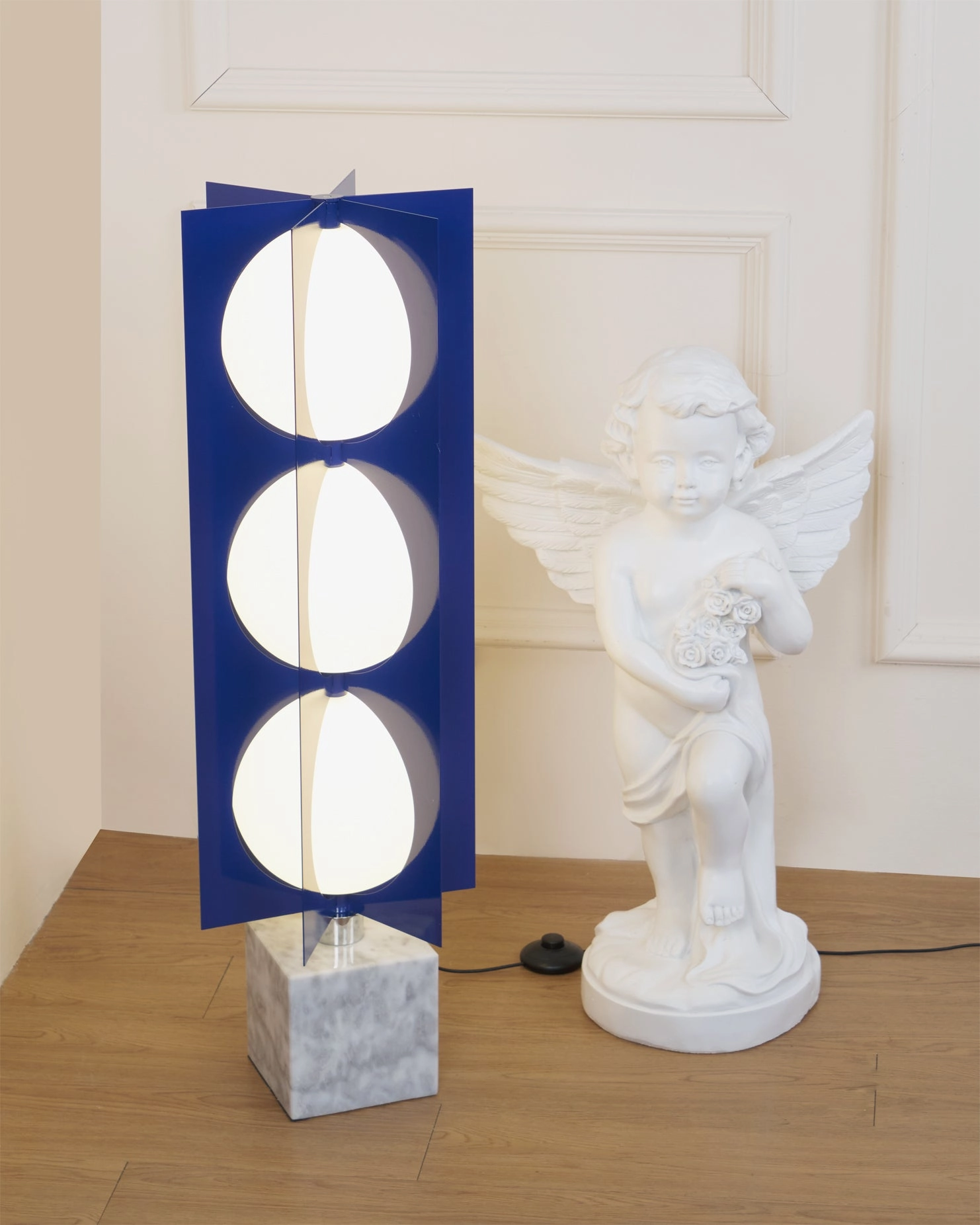 Blue Kleos Floor Lamp