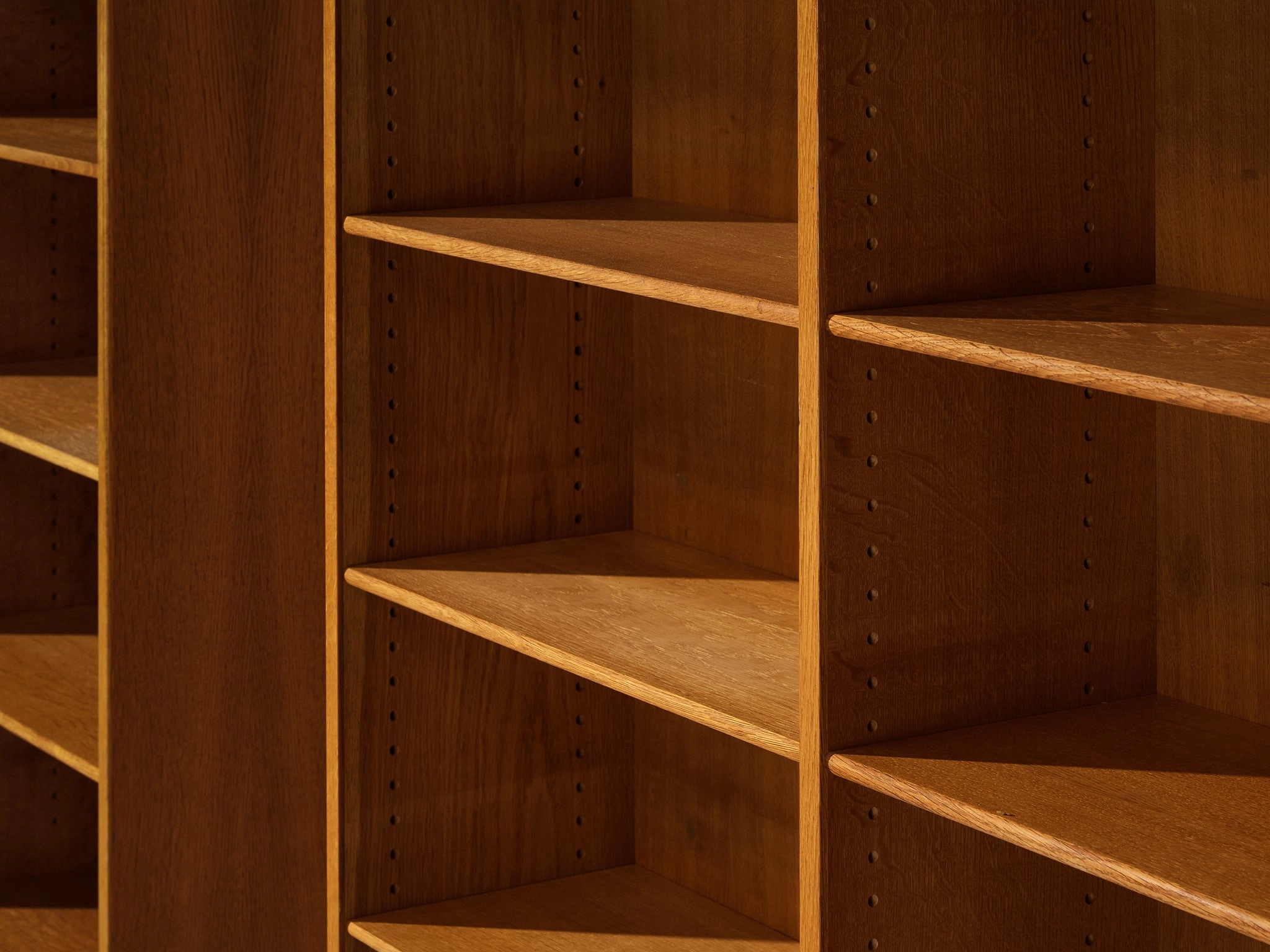 Brge Mogensen Bookcases in Oak with Open Shelving