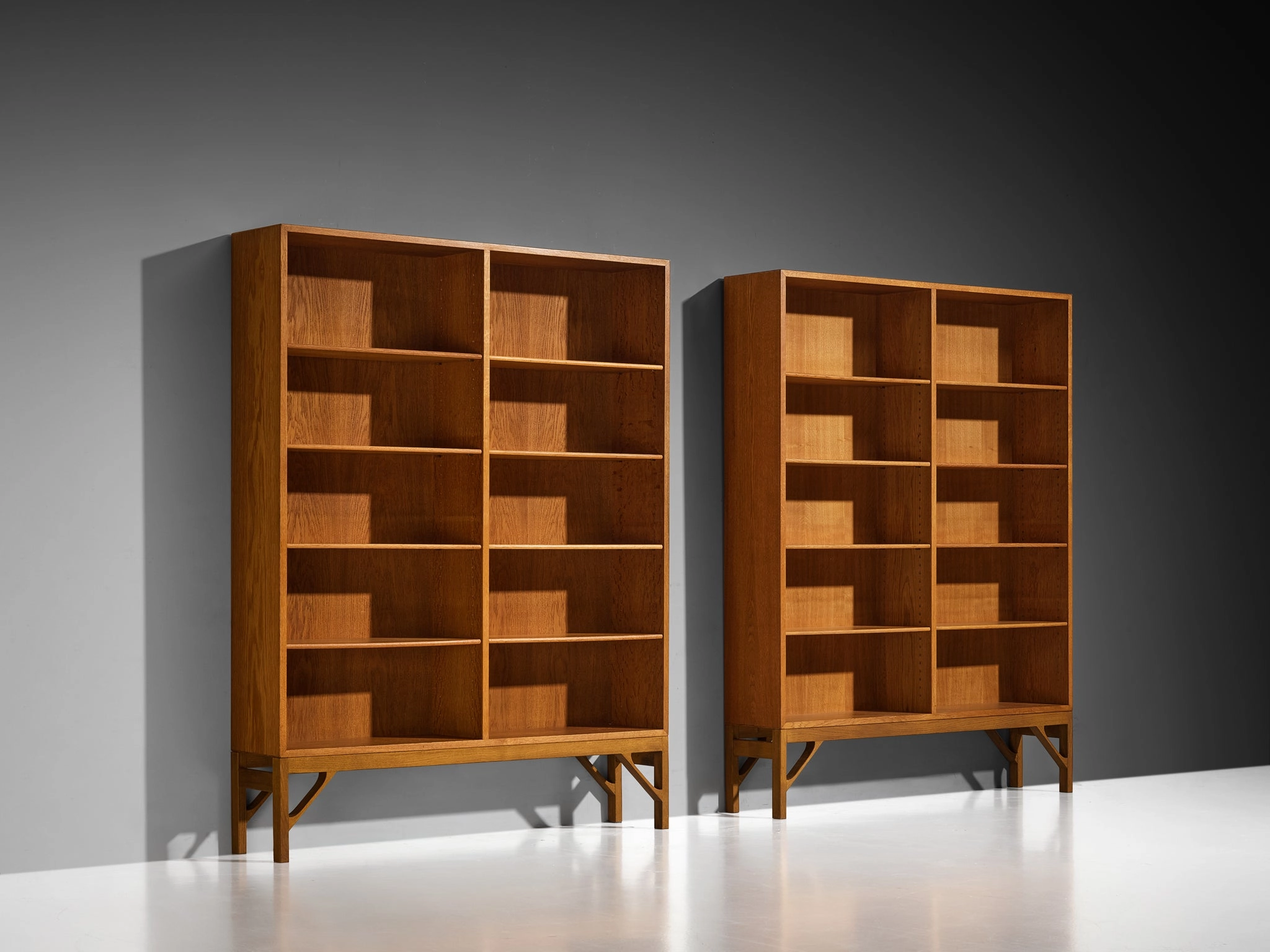 Brge Mogensen Bookcases in Oak with Open Shelving
