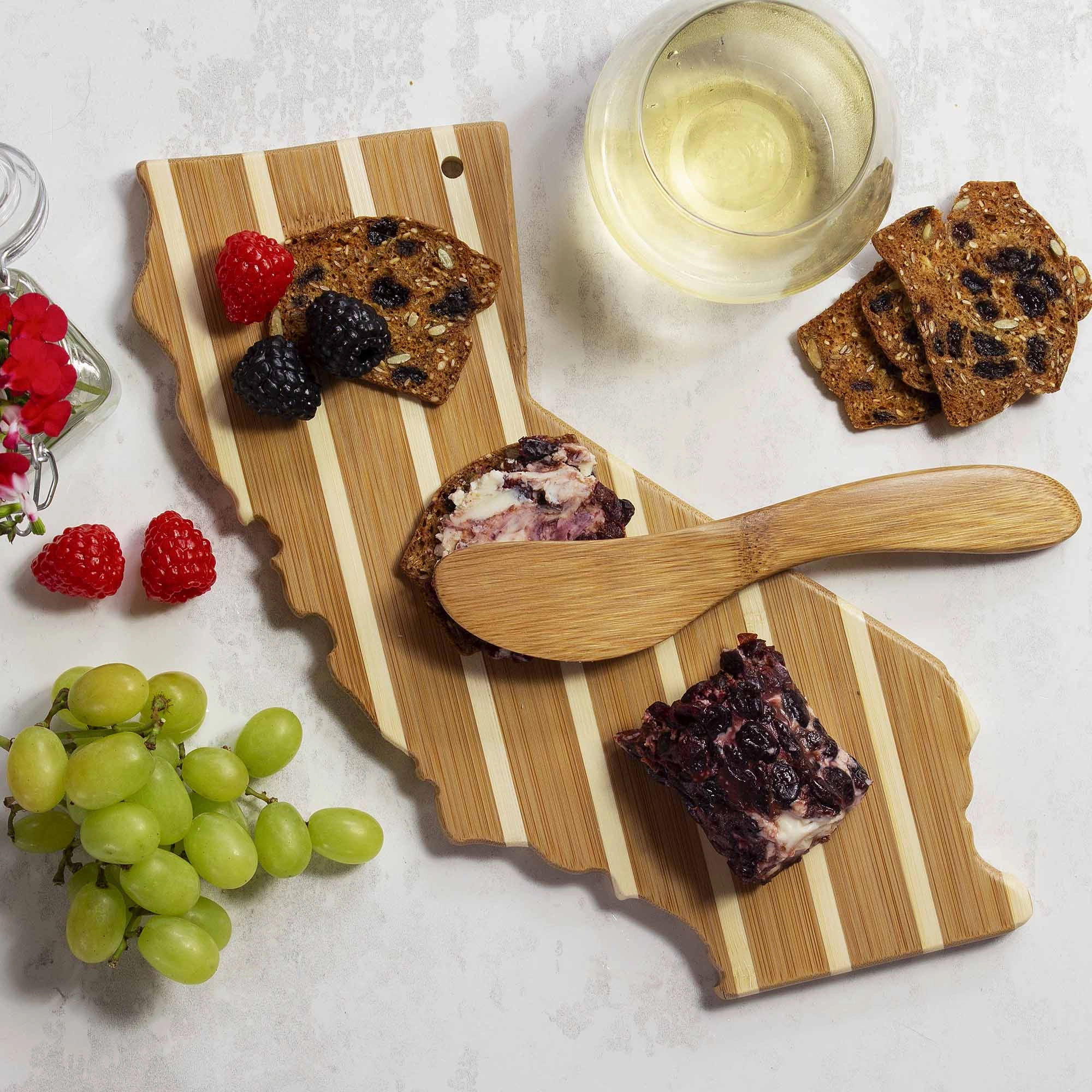 California Serving Board with Spreader Knife Gift Set