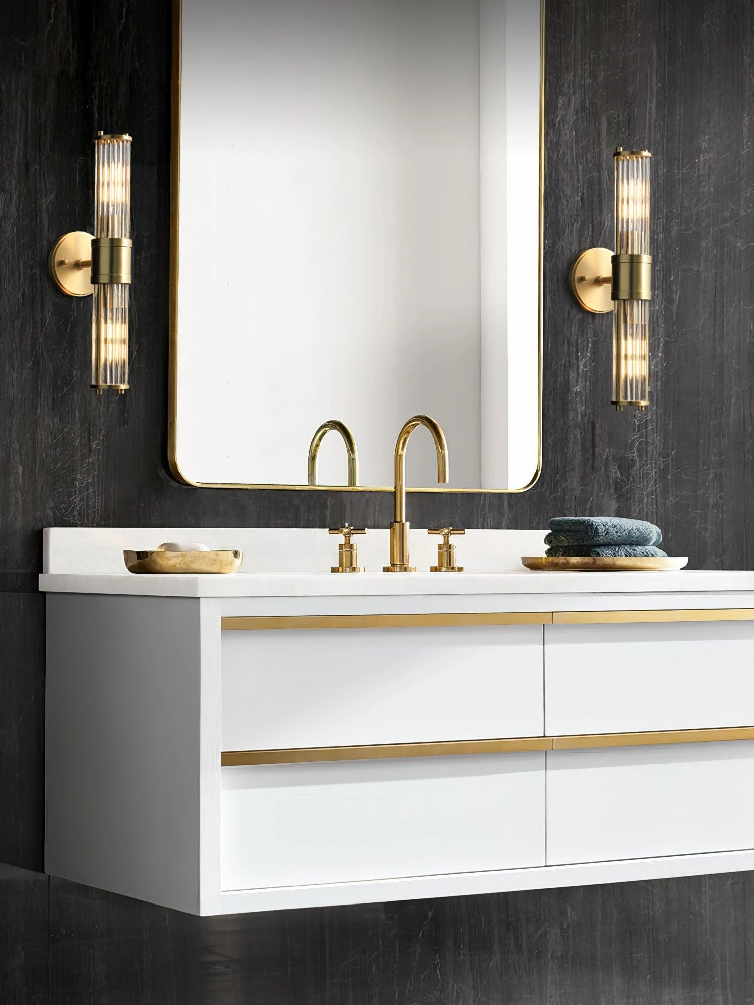 Celeste Cylinde Wall Light