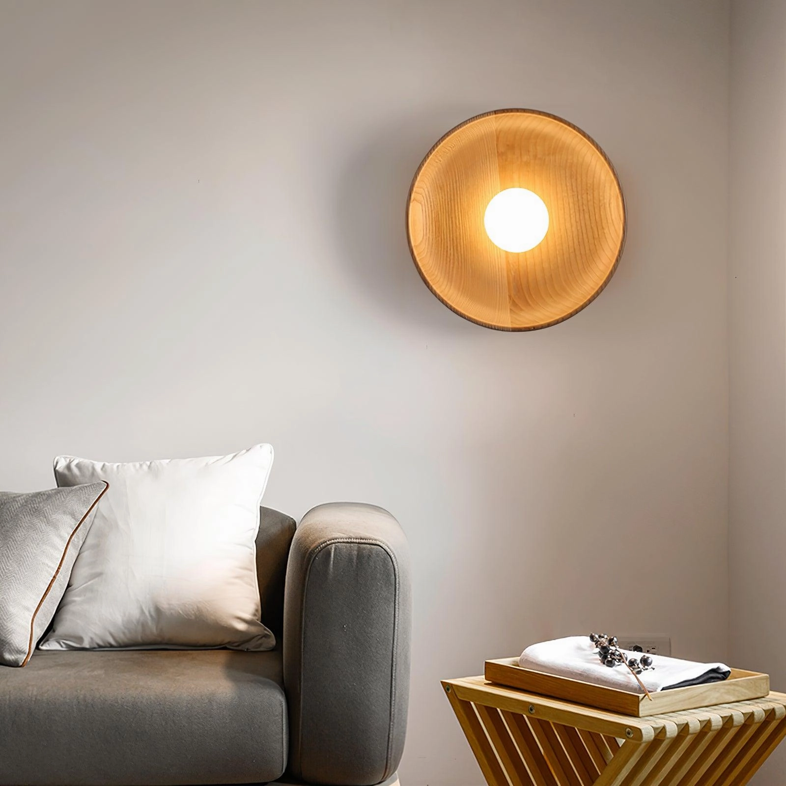 Centric Wall Lamp