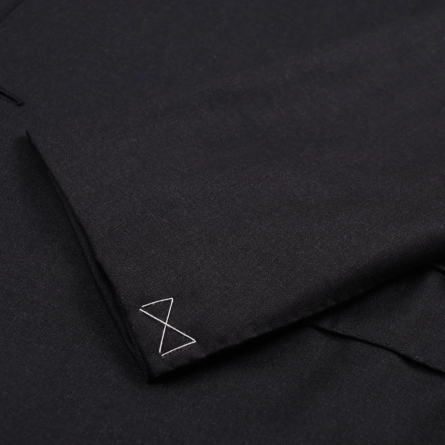 Cesare Attolini Slim-Fit Solid Charcoal Wool Suit Clothing_Cesare-Attolini