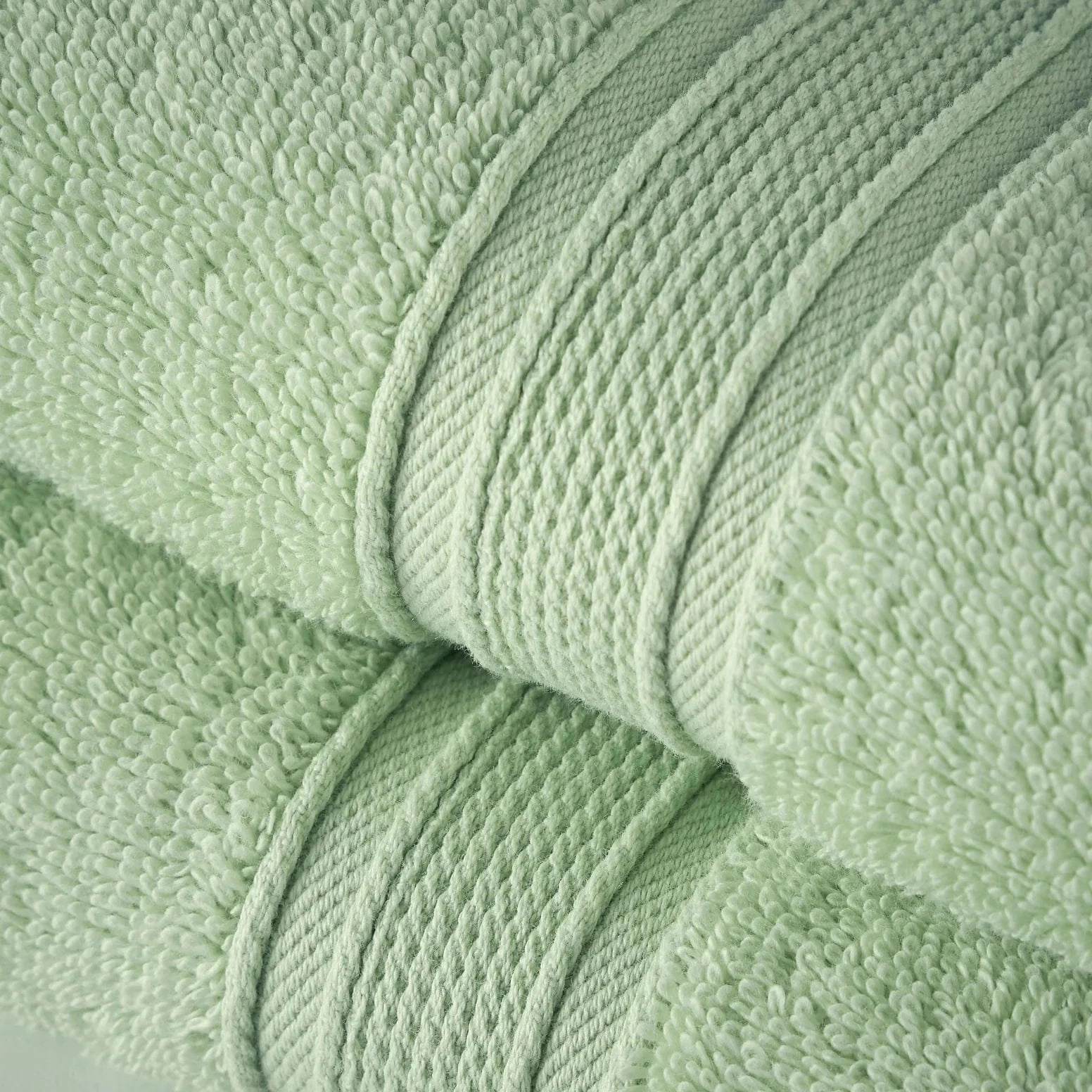 Christy Serene Hand Towel In Cucumber